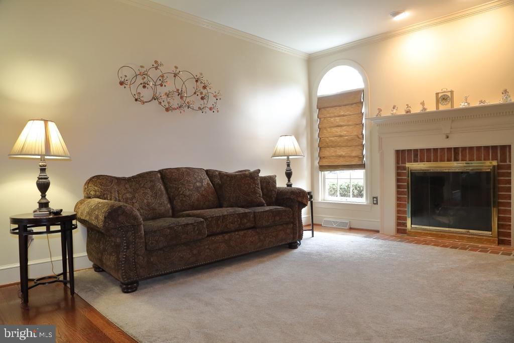 STEEPLECHASE SOUTH - Residential