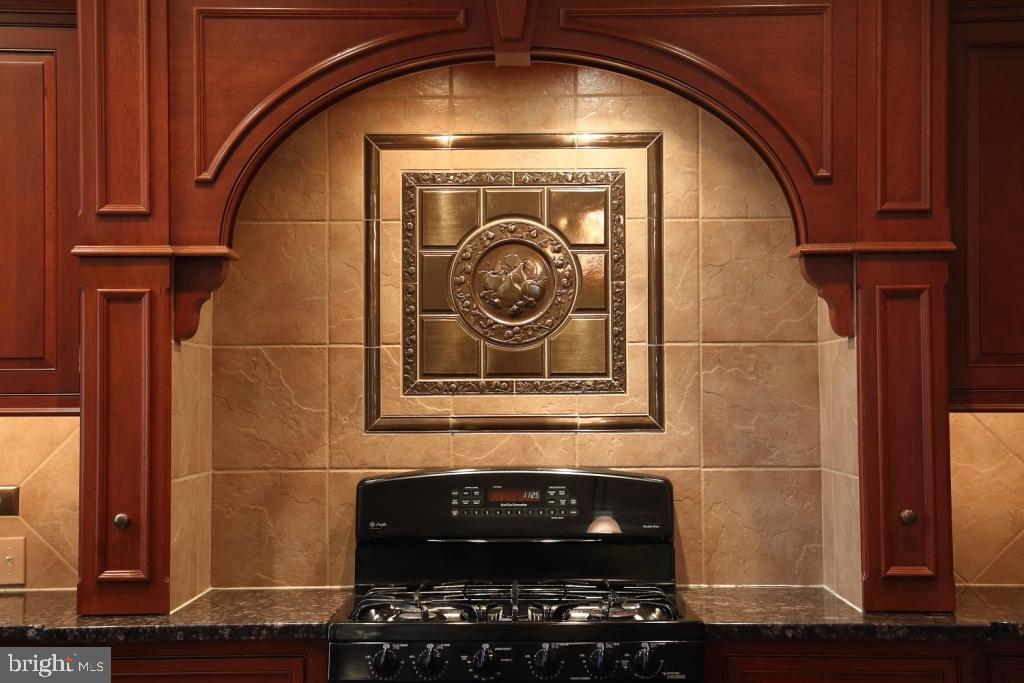 STEEPLECHASE SOUTH - Residential