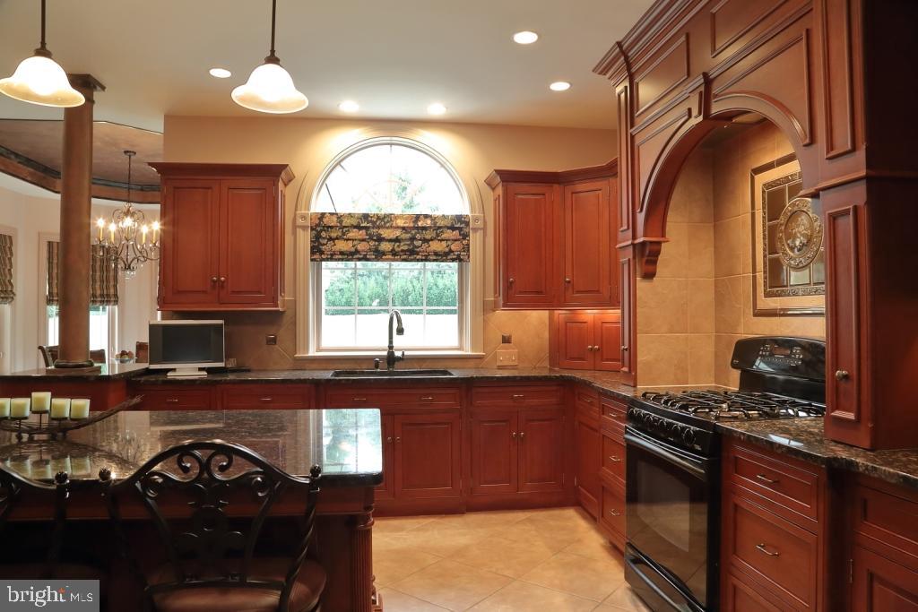 STEEPLECHASE SOUTH - Residential