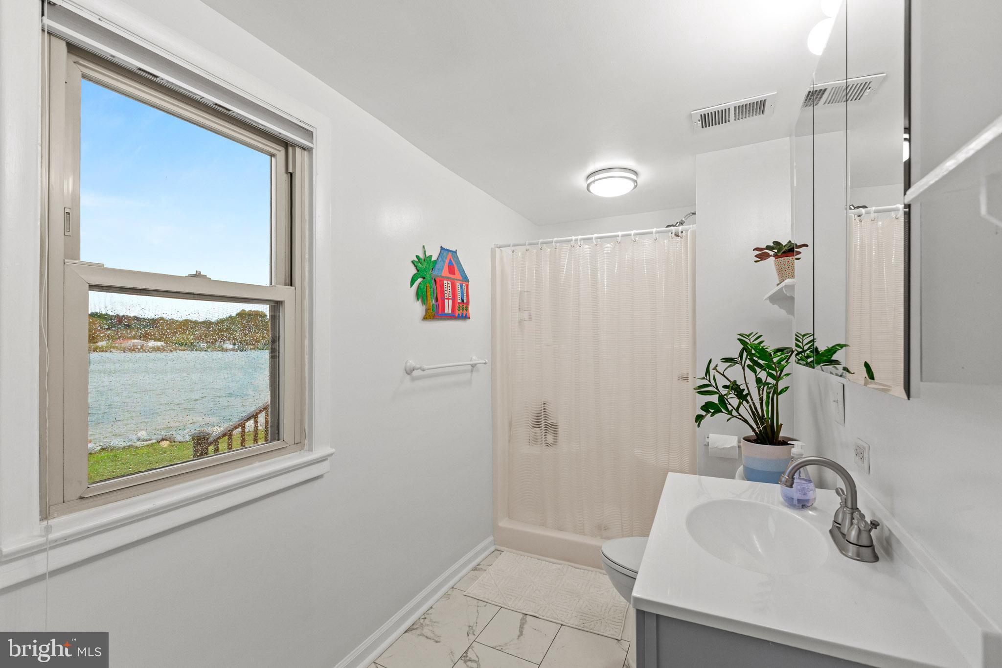 ST GEORGE ISLAND - Residential