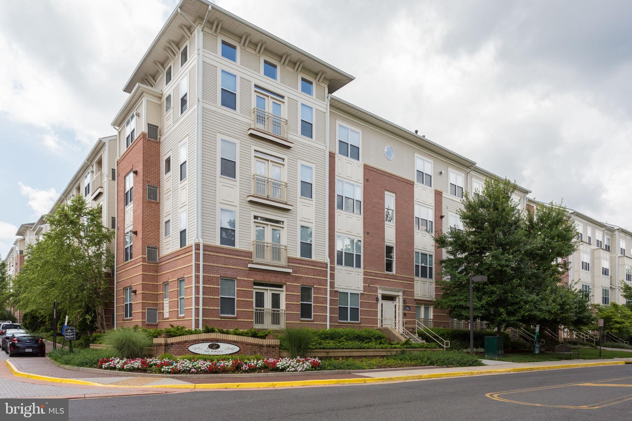 MARQUIS AT VIENNA STATION - Residential