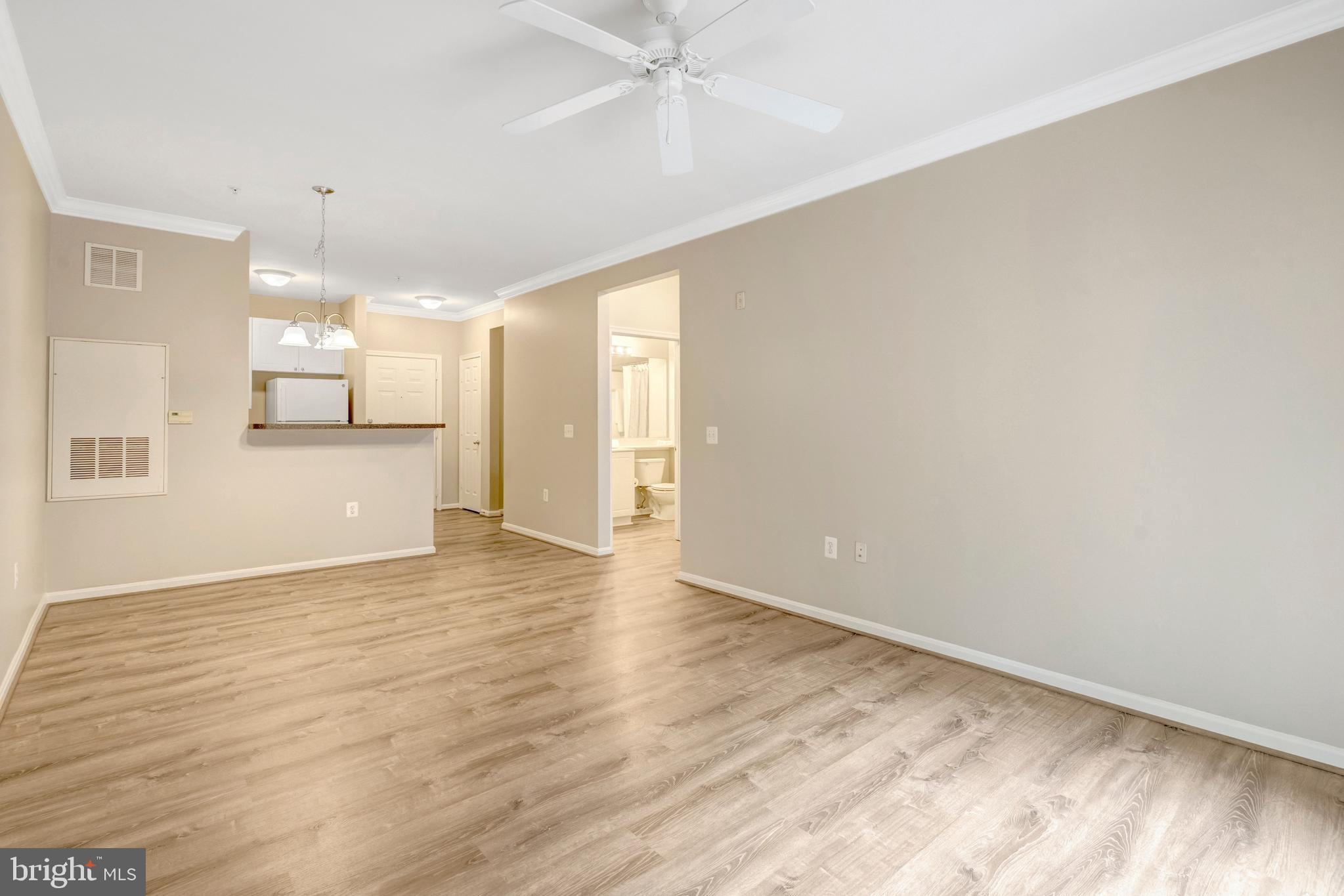 MARQUIS AT VIENNA STATION - Residential