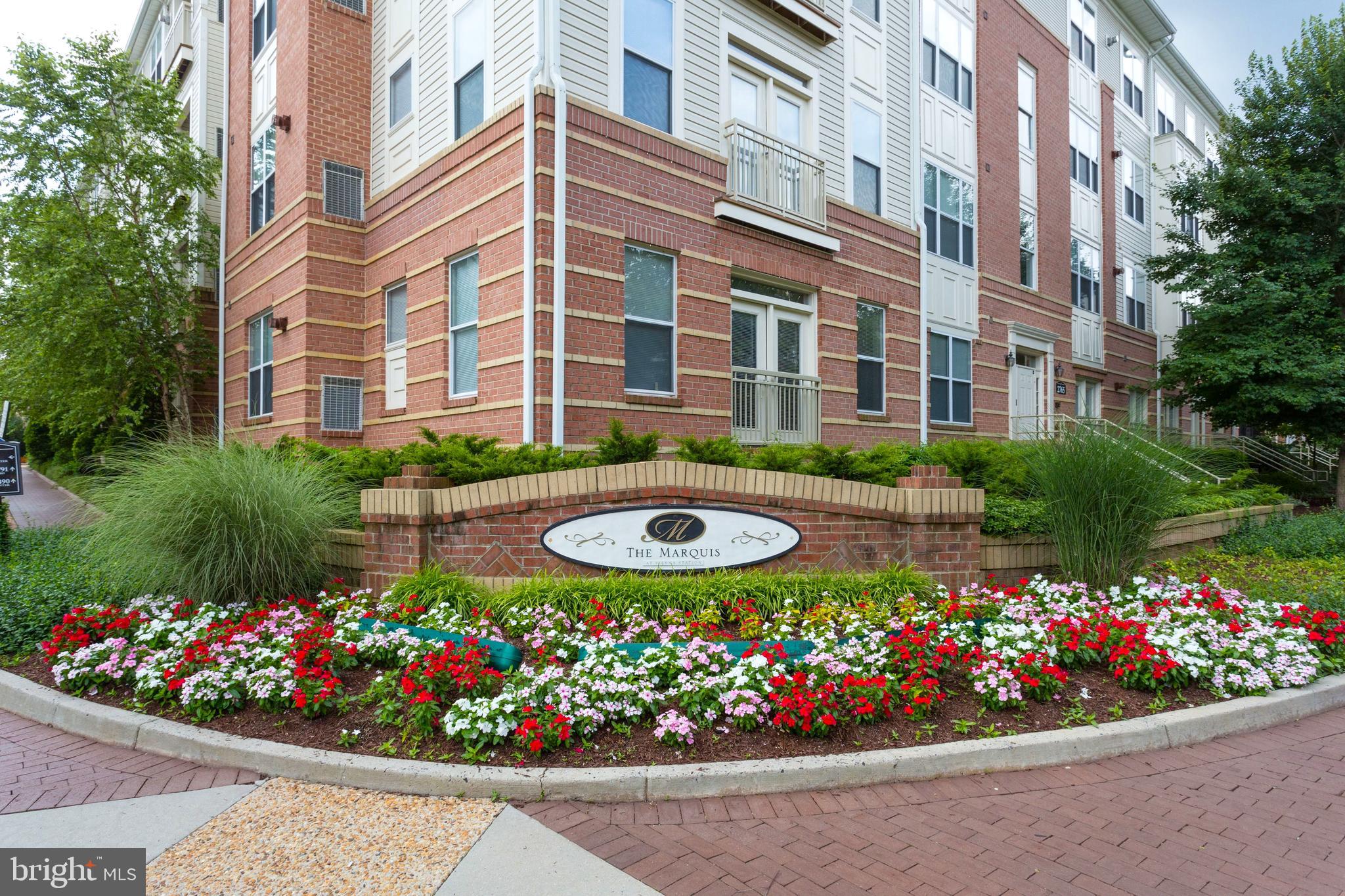 MARQUIS AT VIENNA STATION - Residential