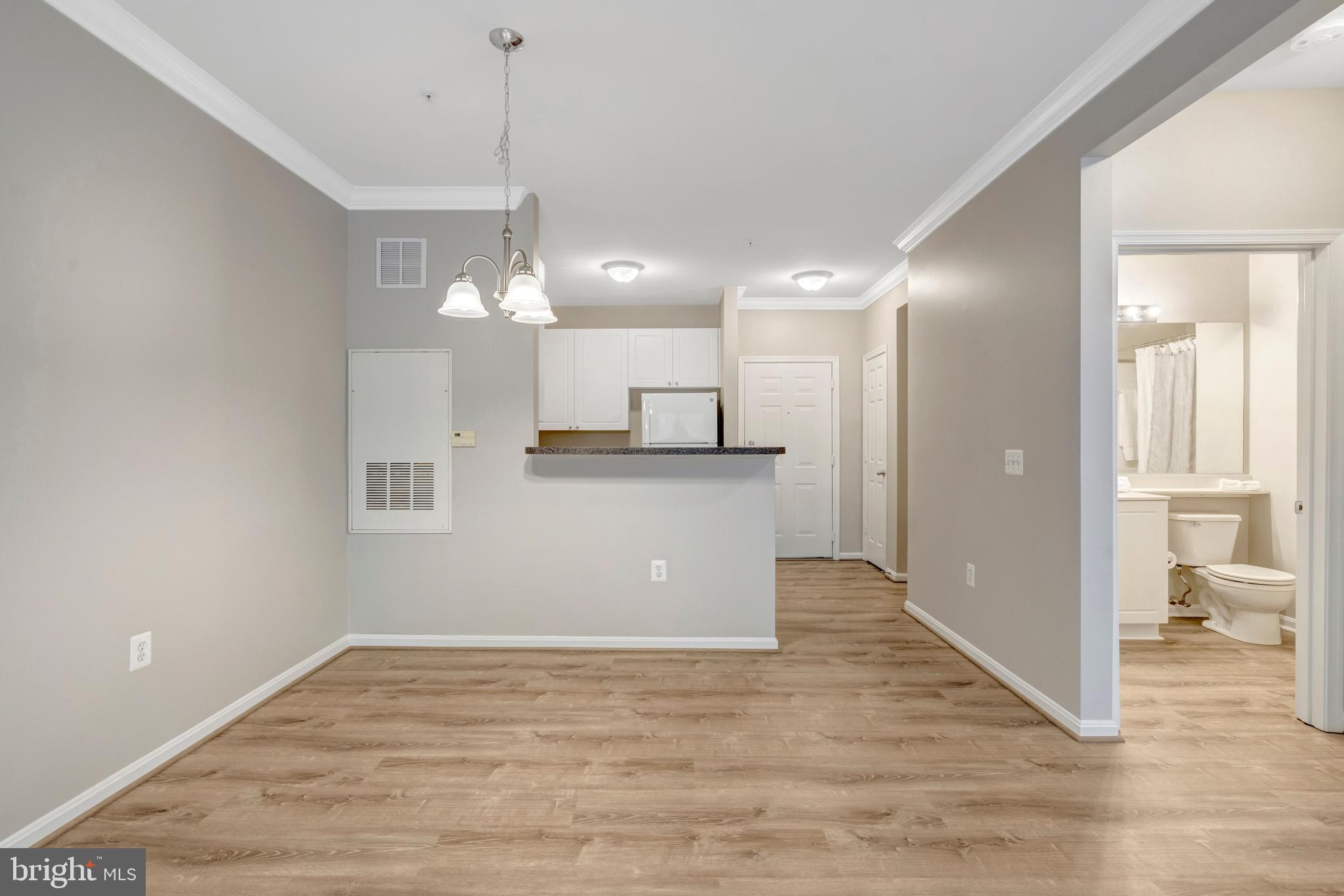 MARQUIS AT VIENNA STATION - Residential