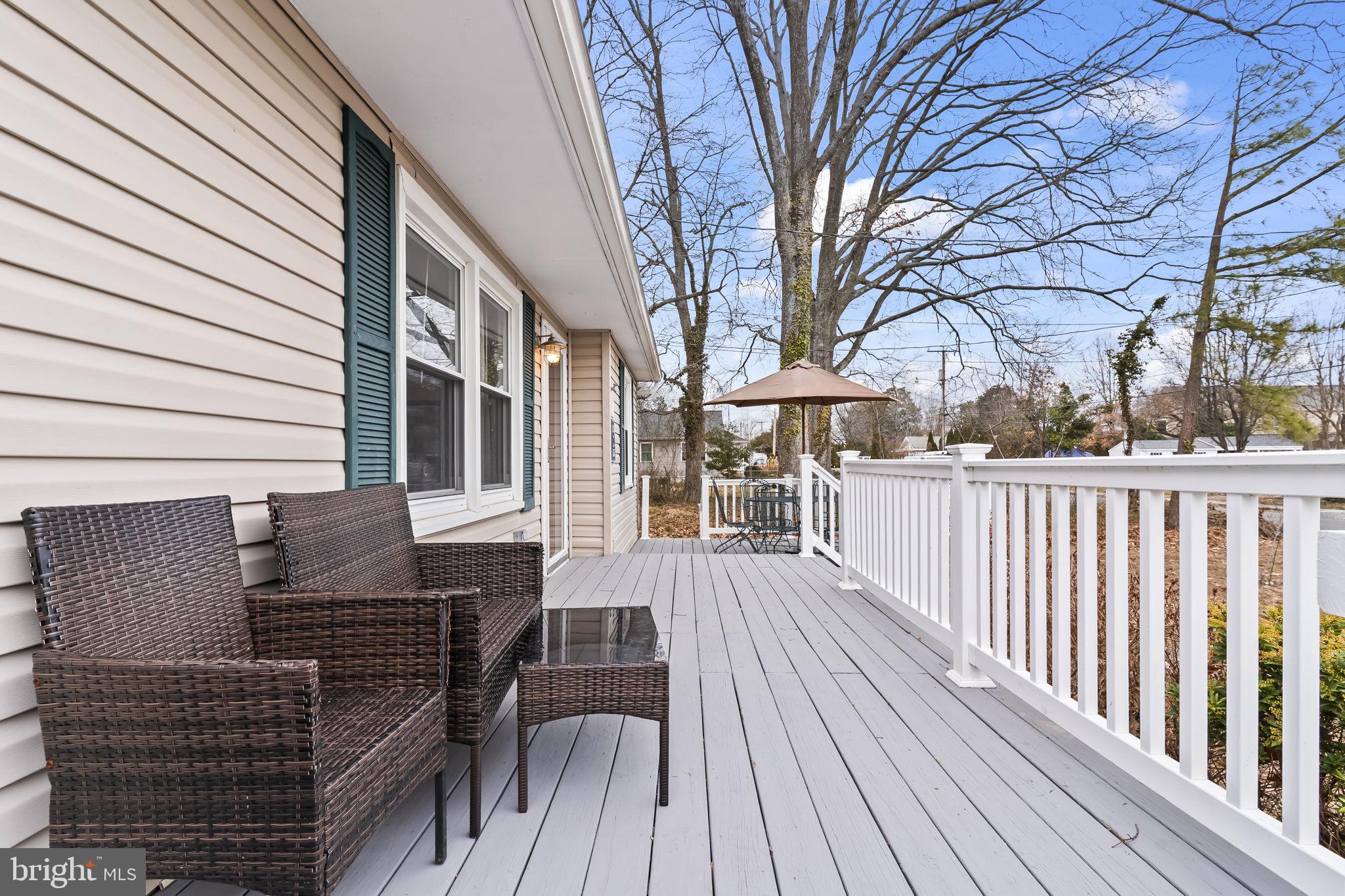 COLONIAL BEACH - Residential