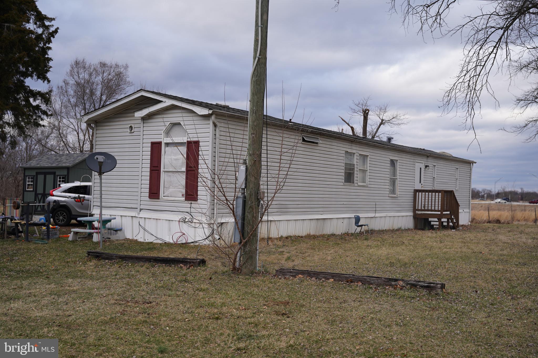 2 bedroom, 2 bathroom mobile home.  Selling as is and currently with month-to-month tenants.  The seller has the title.