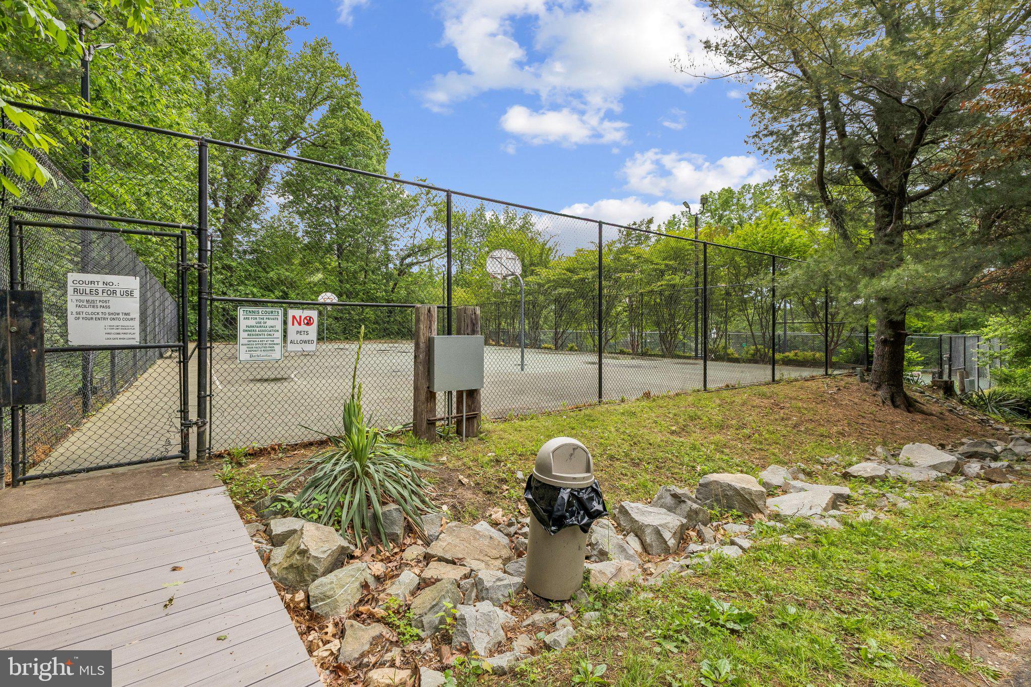 PARKFAIRFAX - Residential