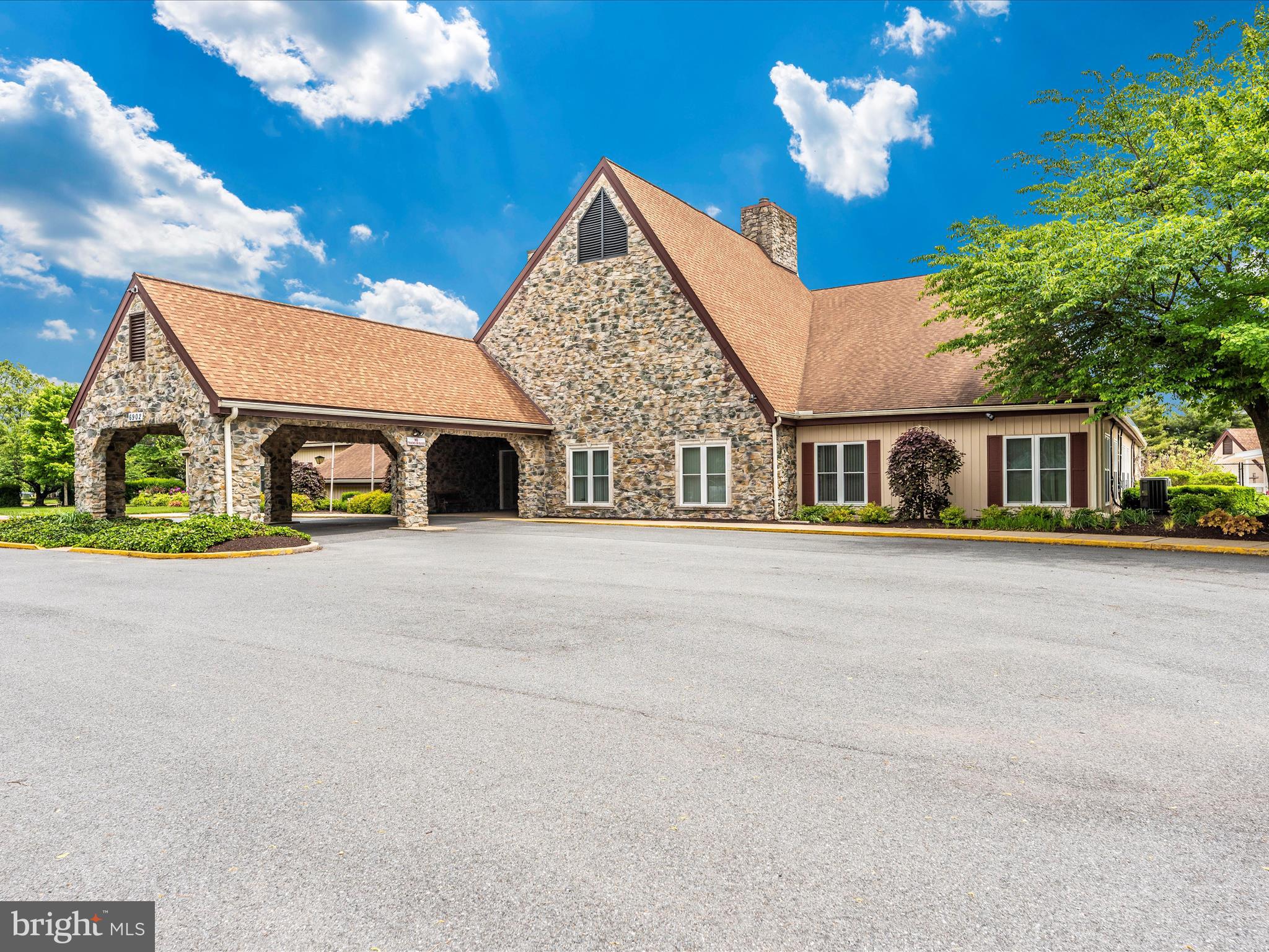 CRESTWOOD VILLAGE - Residential