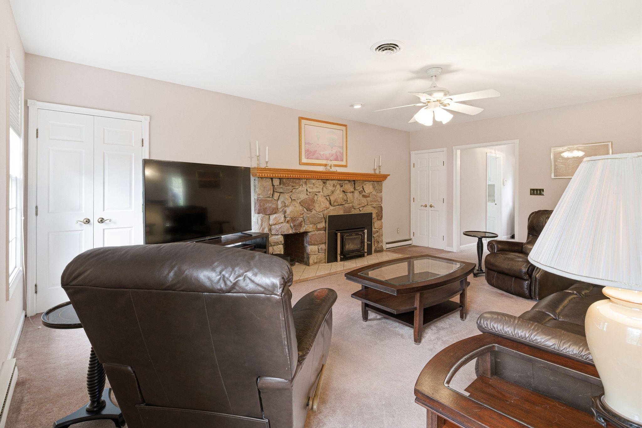 SPRINGHOUSE FARMS - Residential