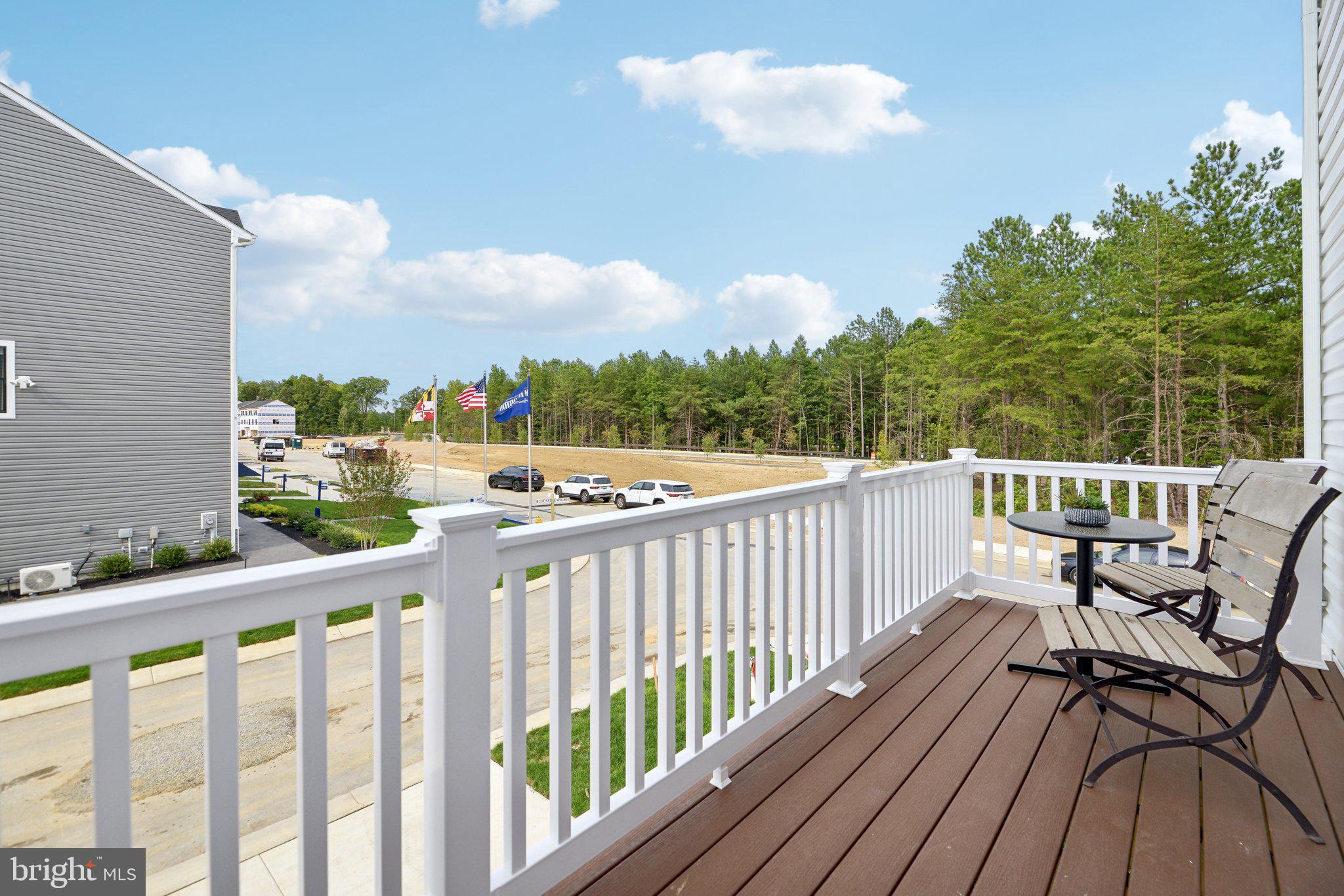 RIVERPOINTE - Residential