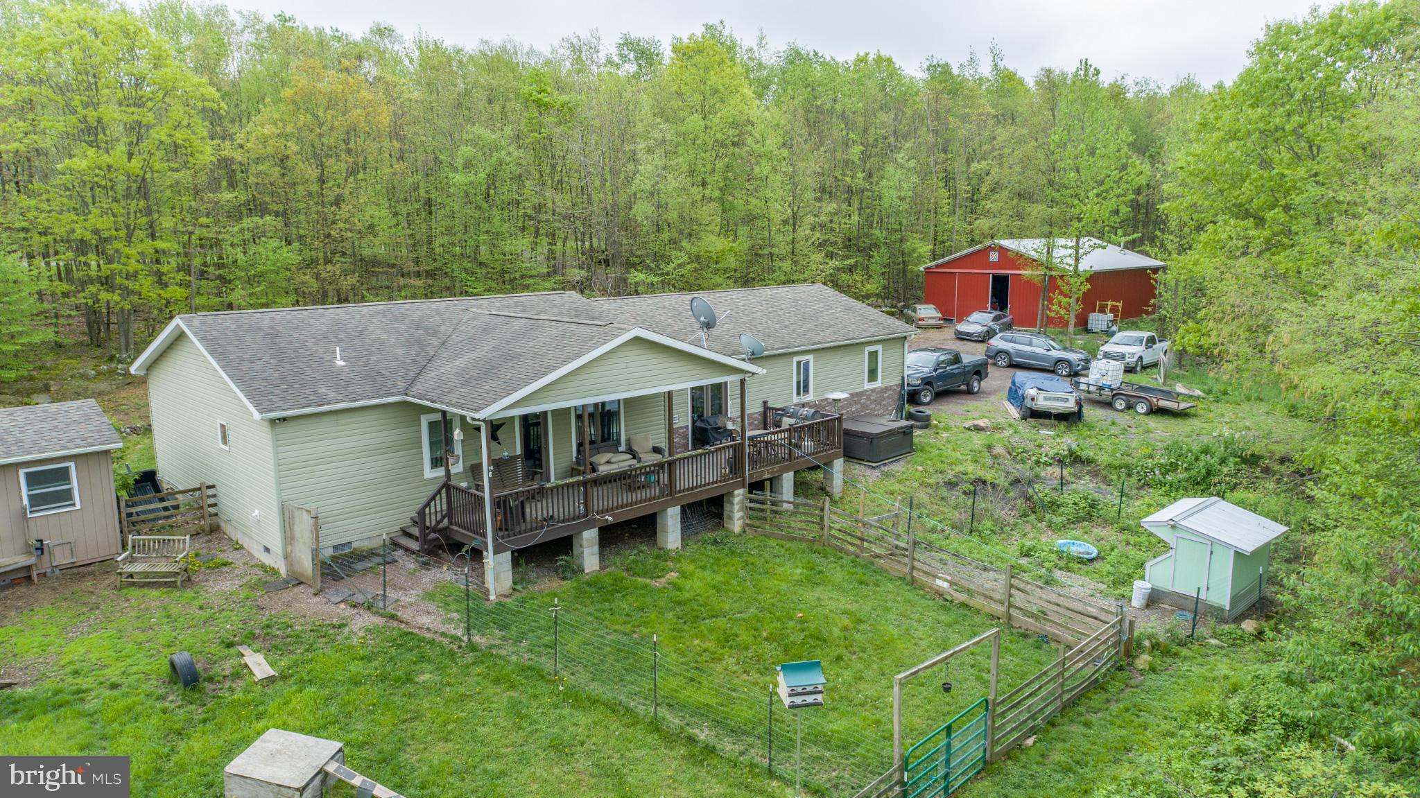 THE HIGHLANDS - Residential
