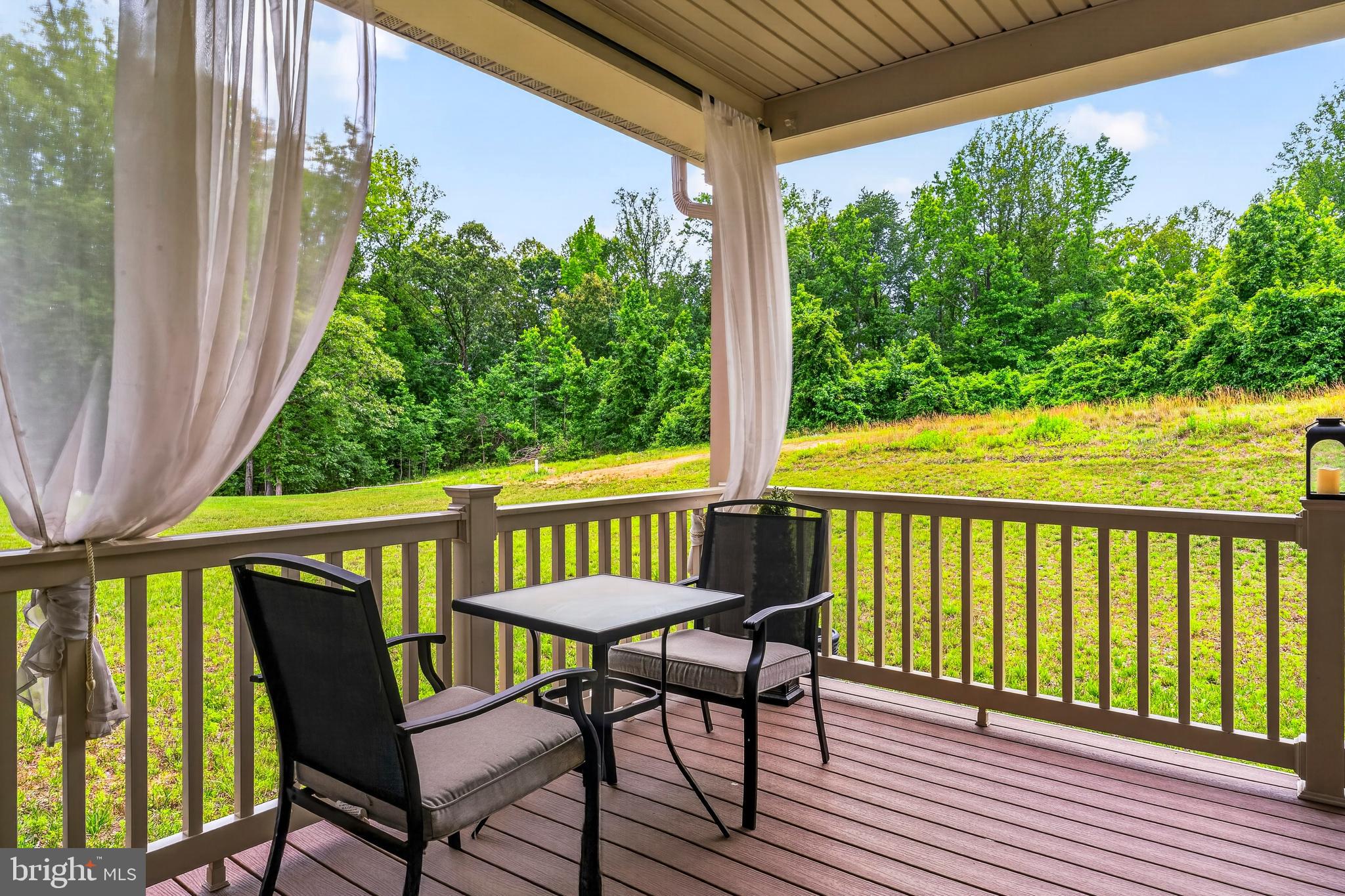 ROYAL WHITE OAKS - Residential