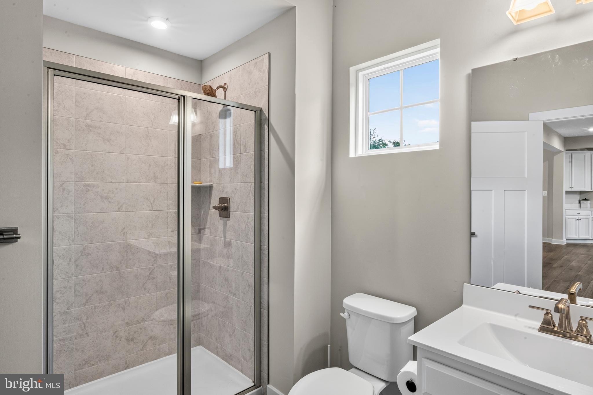 ROYAL WHITE OAKS - Residential