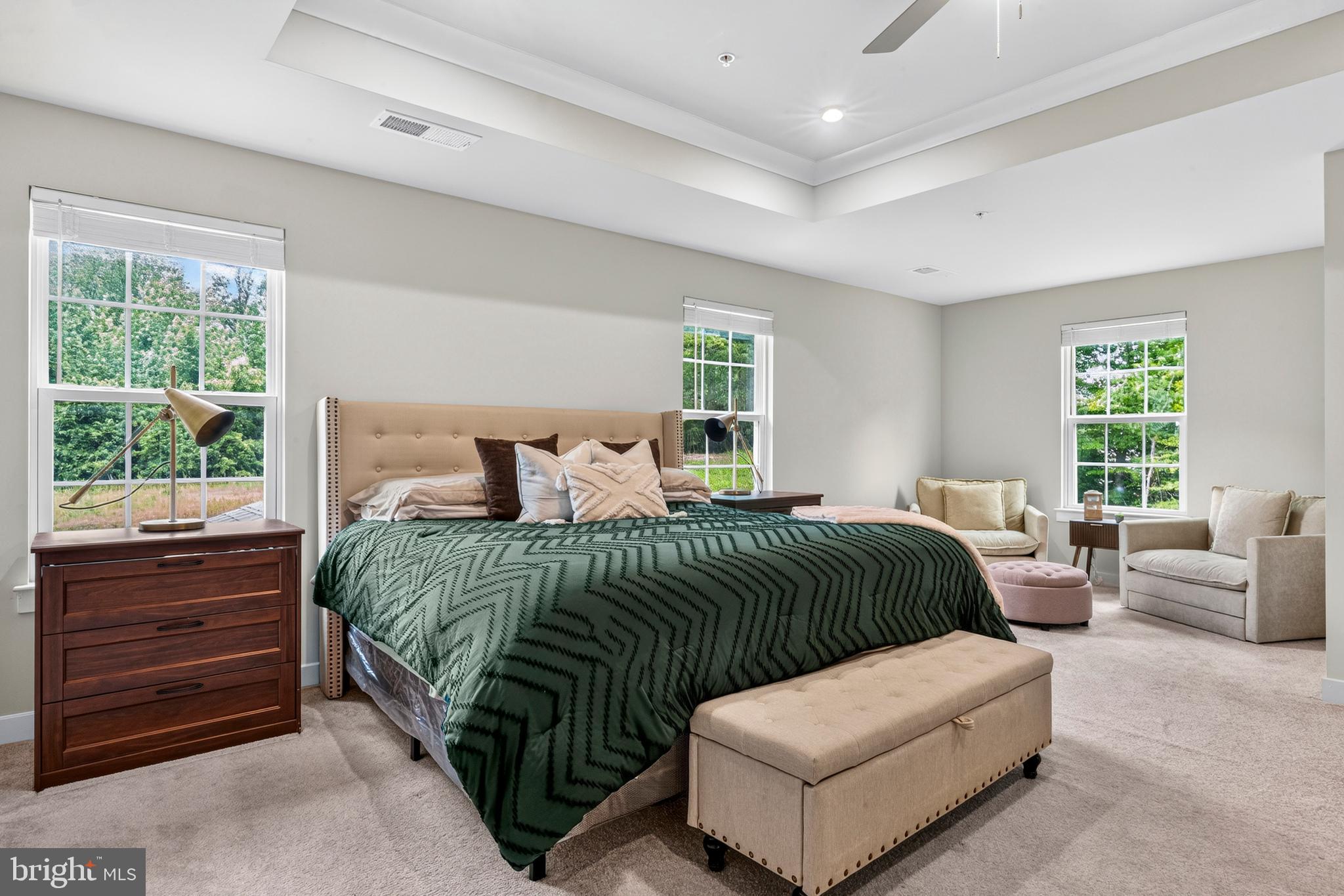 ROYAL WHITE OAKS - Residential