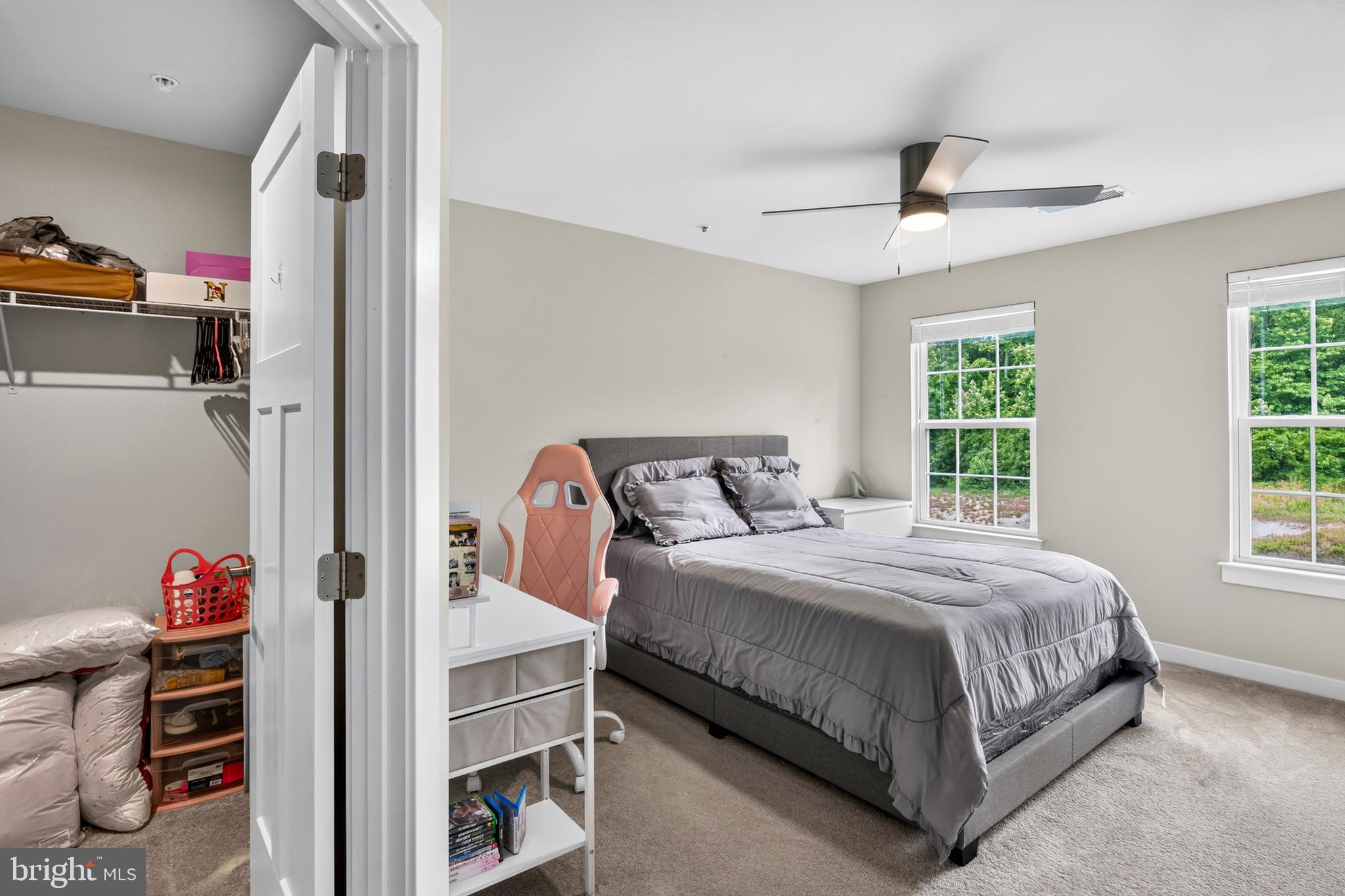 ROYAL WHITE OAKS - Residential
