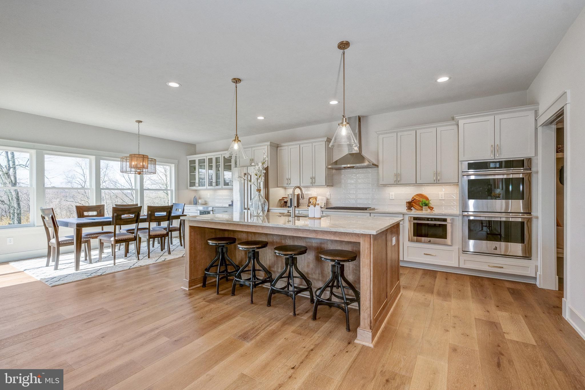 CEDAR VIEW - Residential