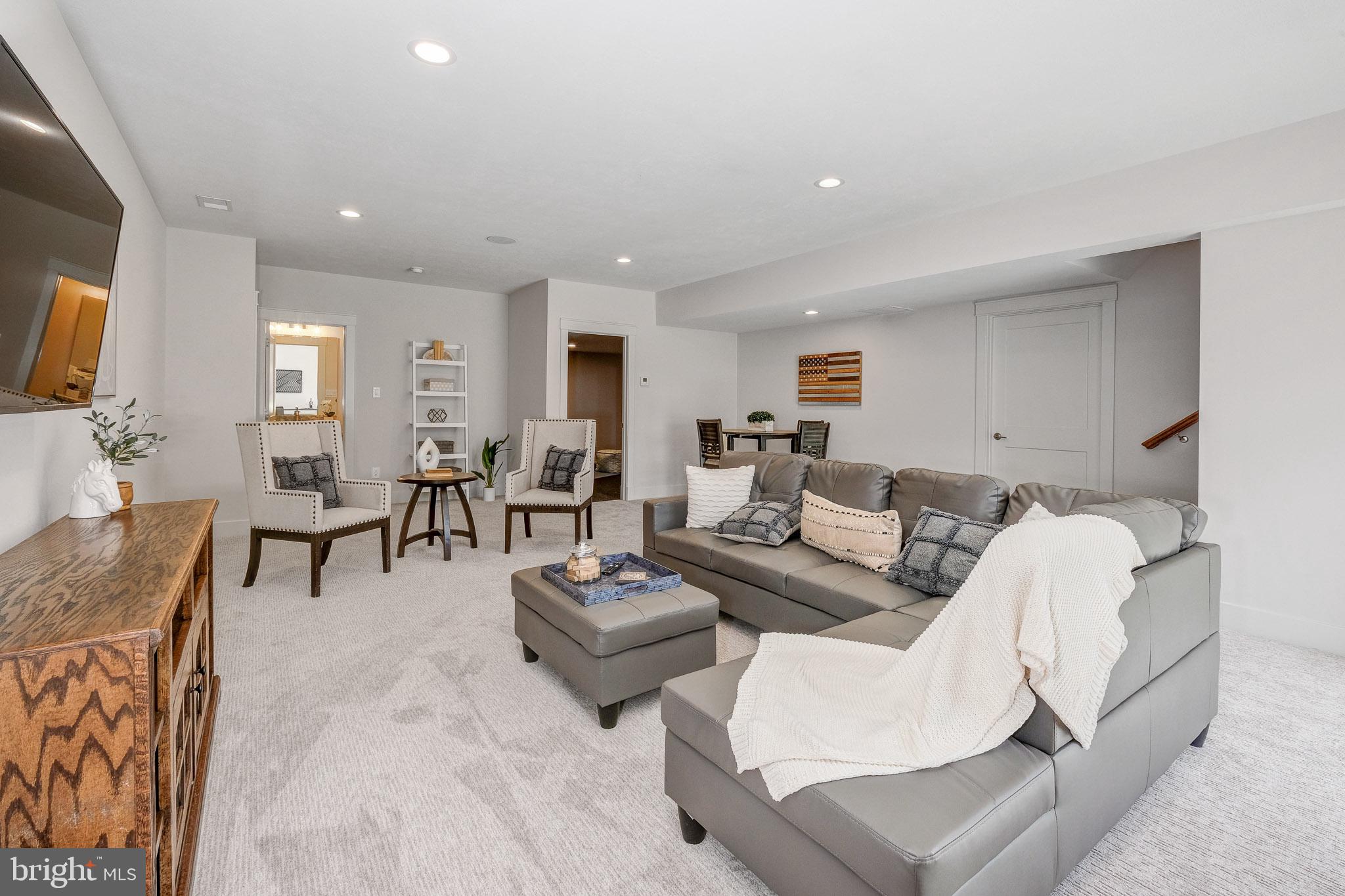 CEDAR VIEW - Residential