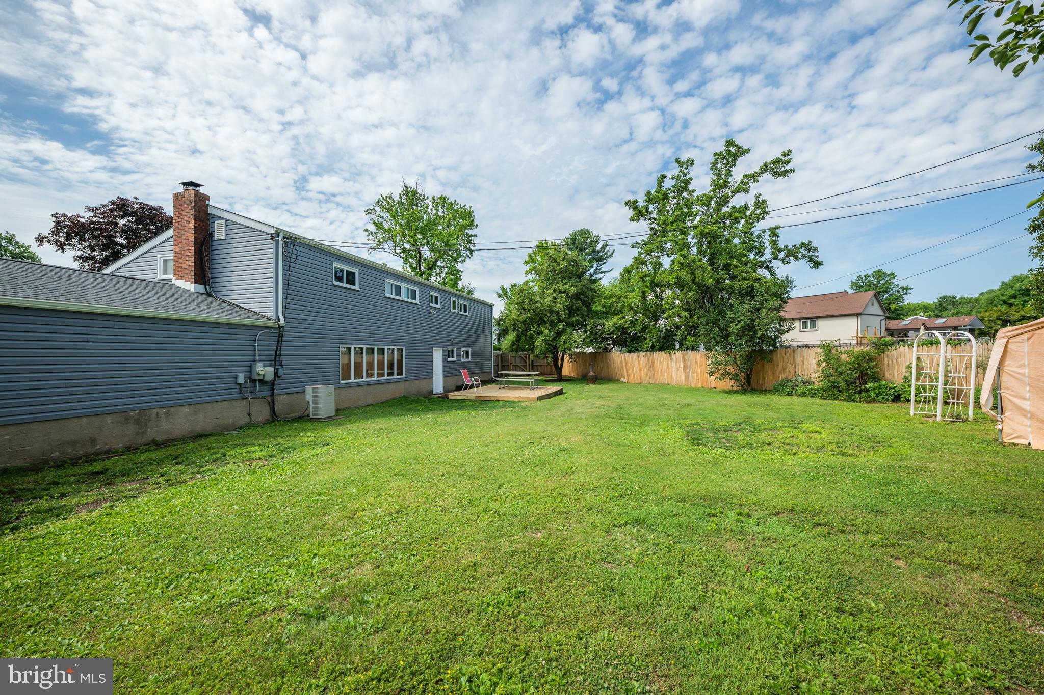 MILFORD MANOR - Residential