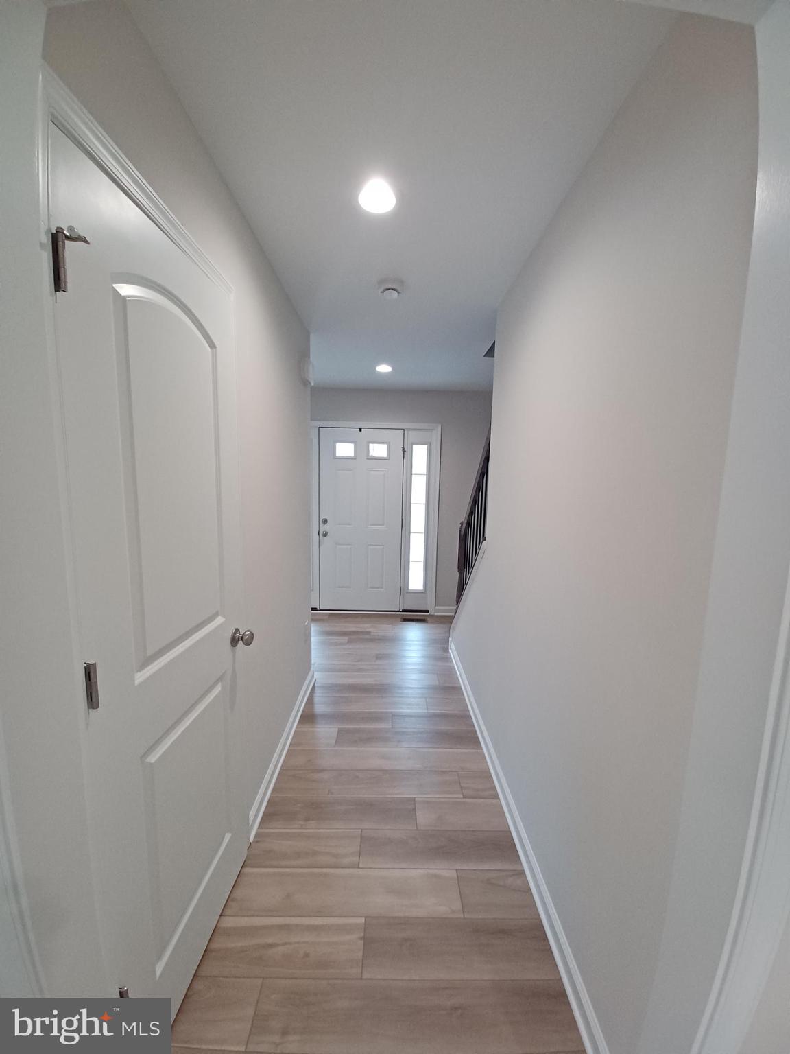 MIDDLE CREEK MANOR - Residential