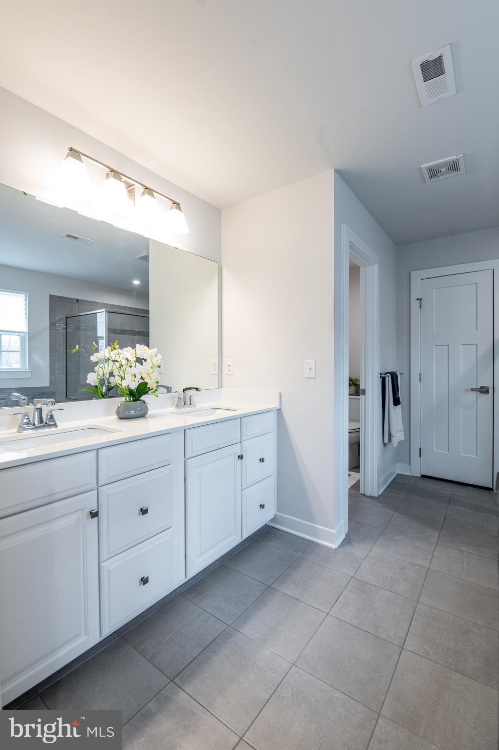 STONE HILL MEADOWS - Residential