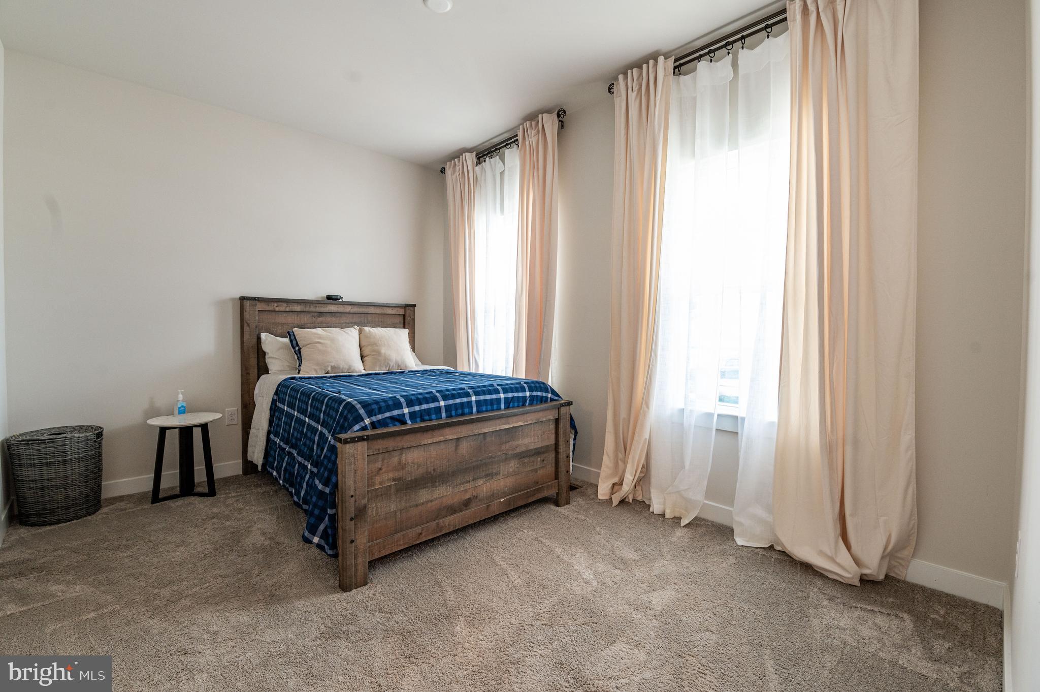 STONE HILL MEADOWS - Residential