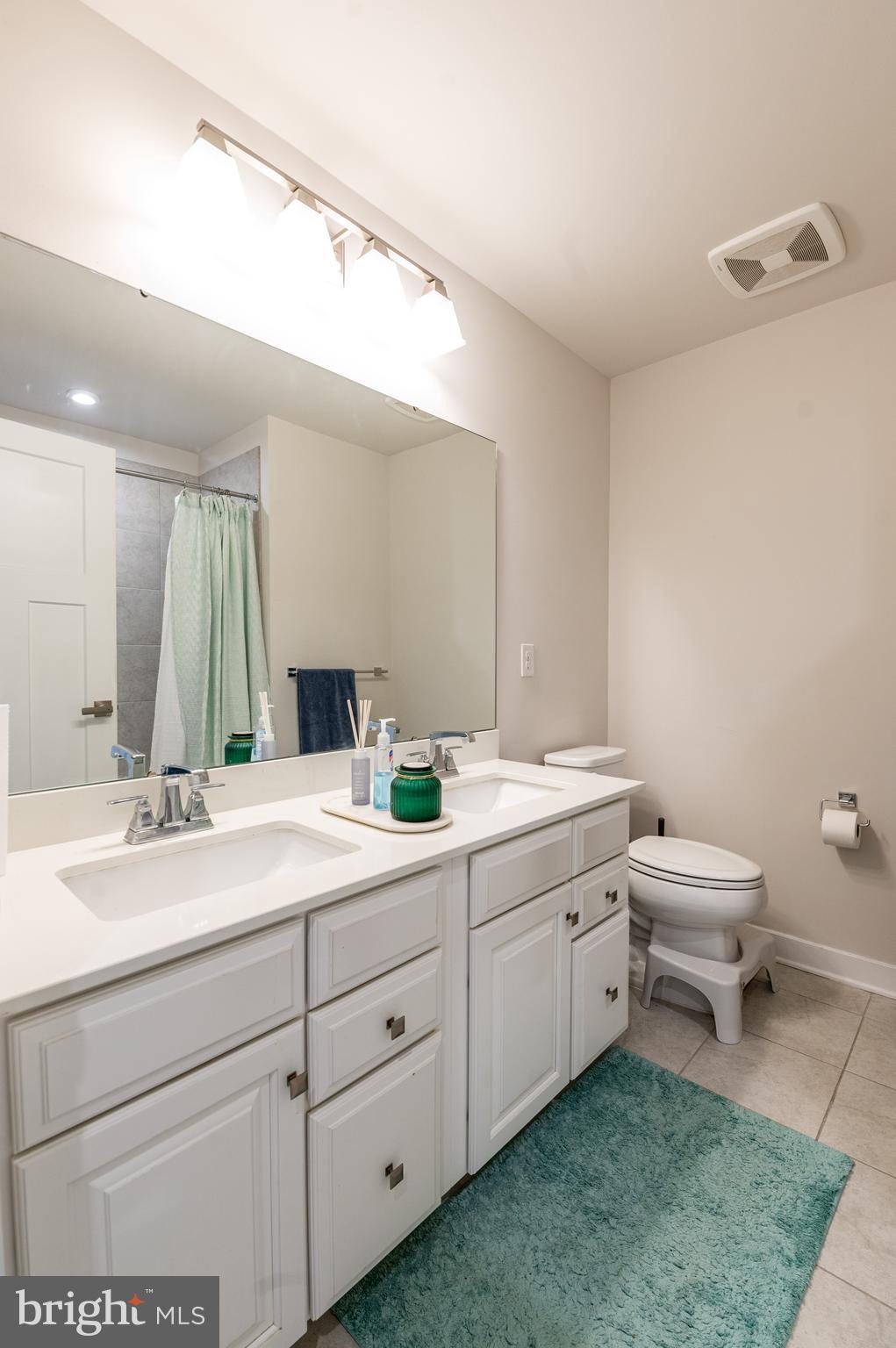 STONE HILL MEADOWS - Residential