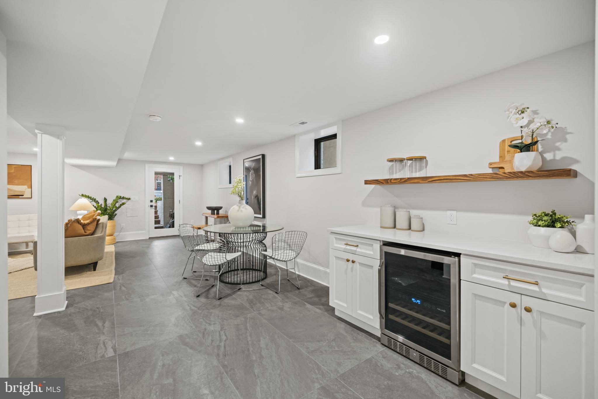 CAPITOL HILL - Residential