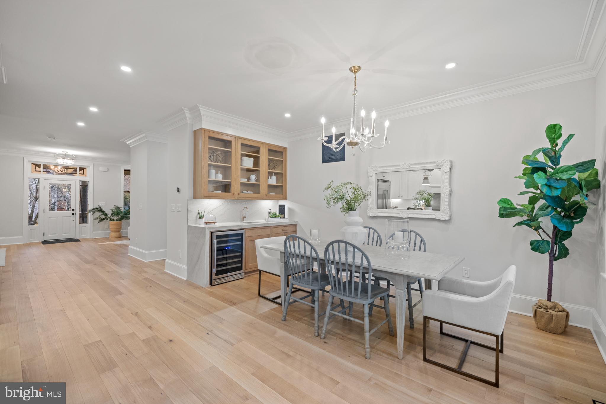 CAPITOL HILL - Residential