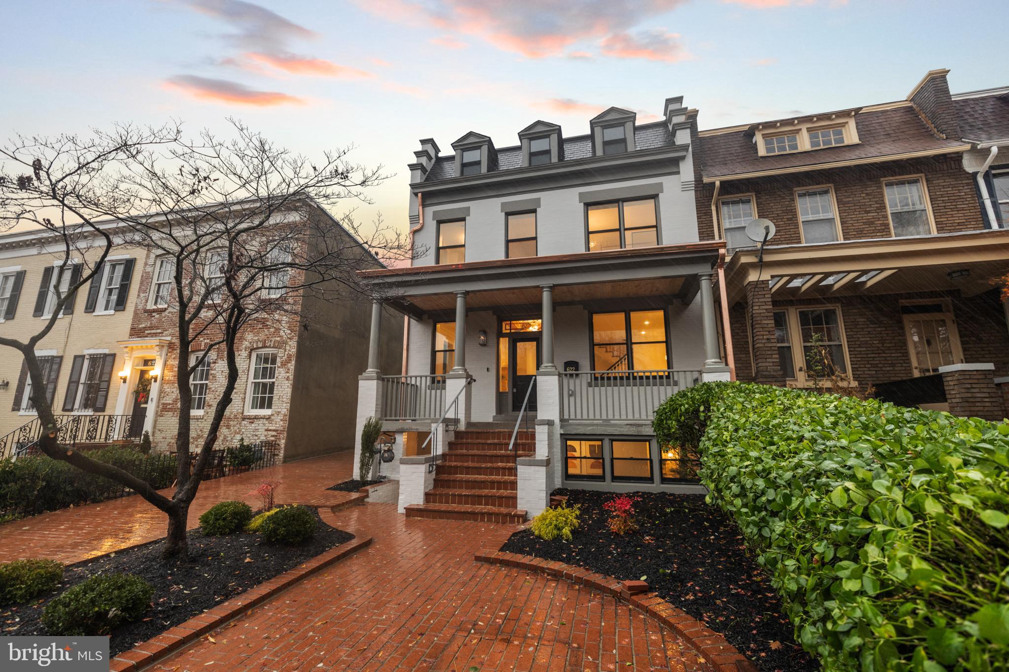 CAPITOL HILL - Residential