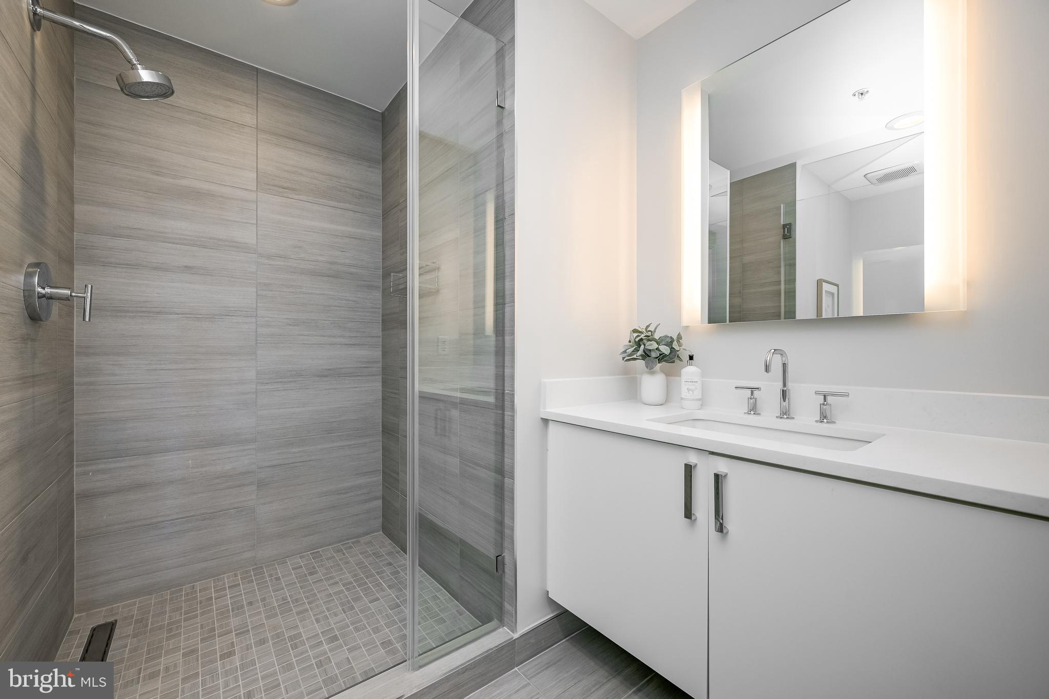 STONEHALL - Residential