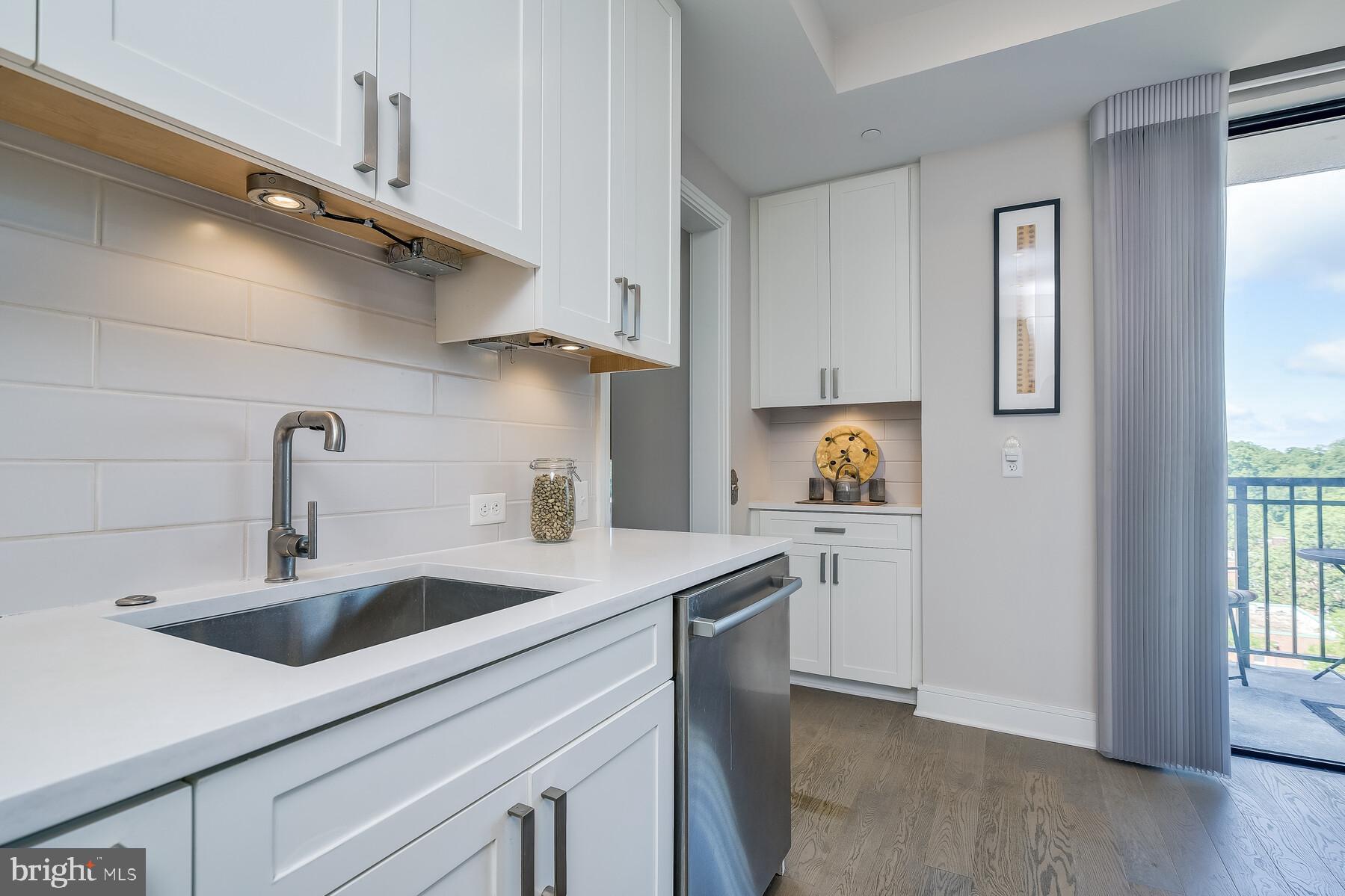 STONEHALL - Residential