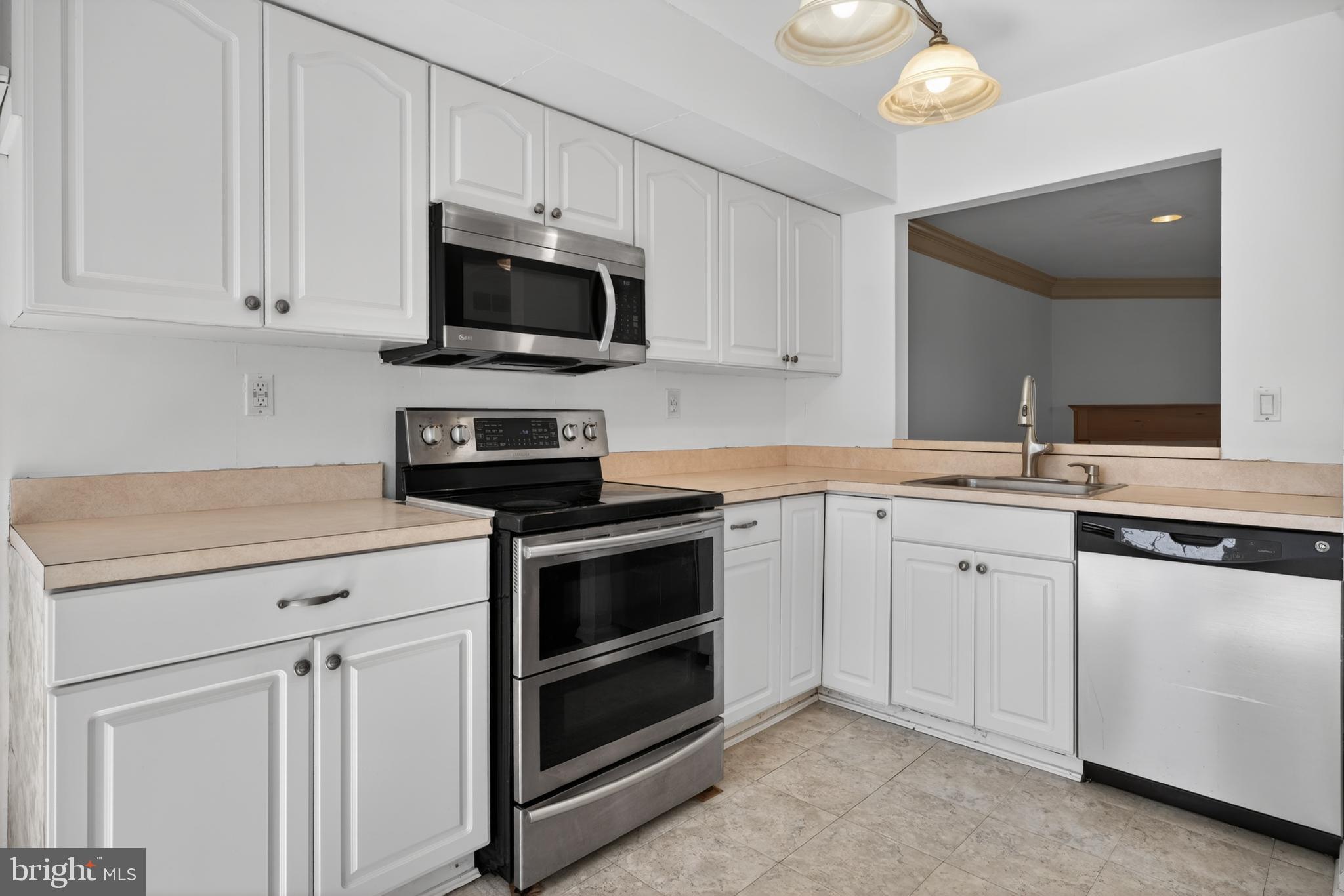 GWYNEDD POINTE - Residential