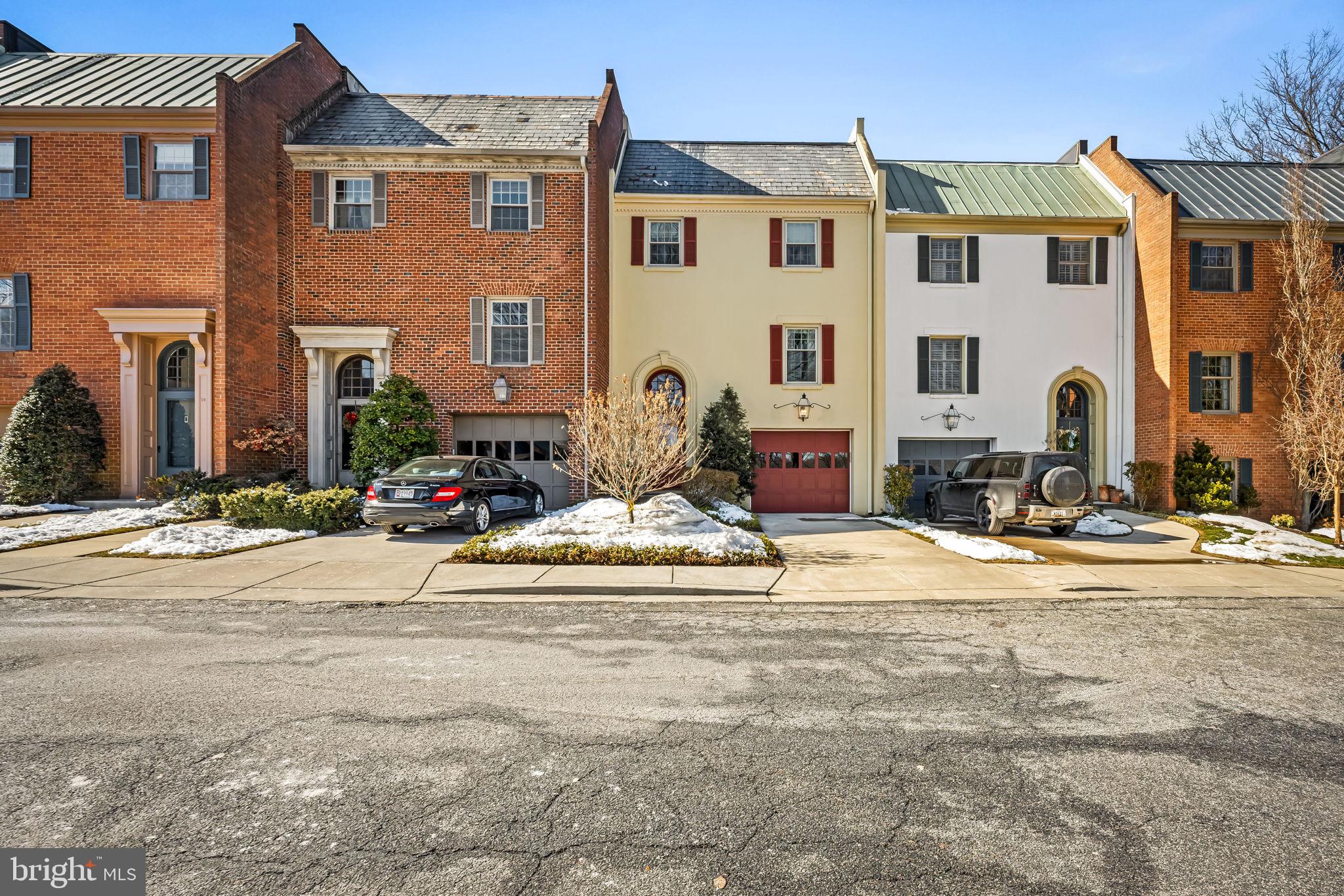 THORNTON WOOD - Residential