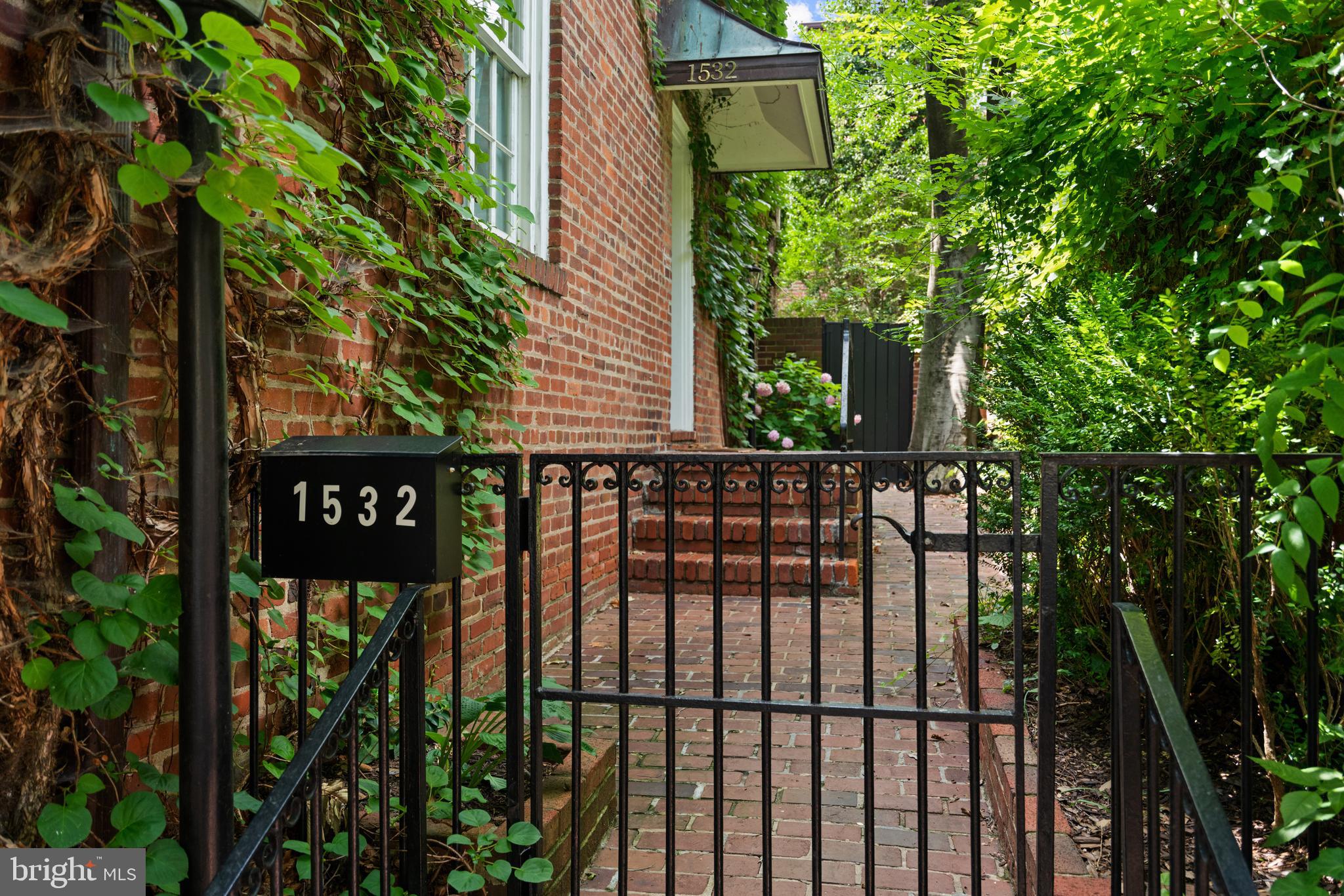 GEORGETOWN - Residential