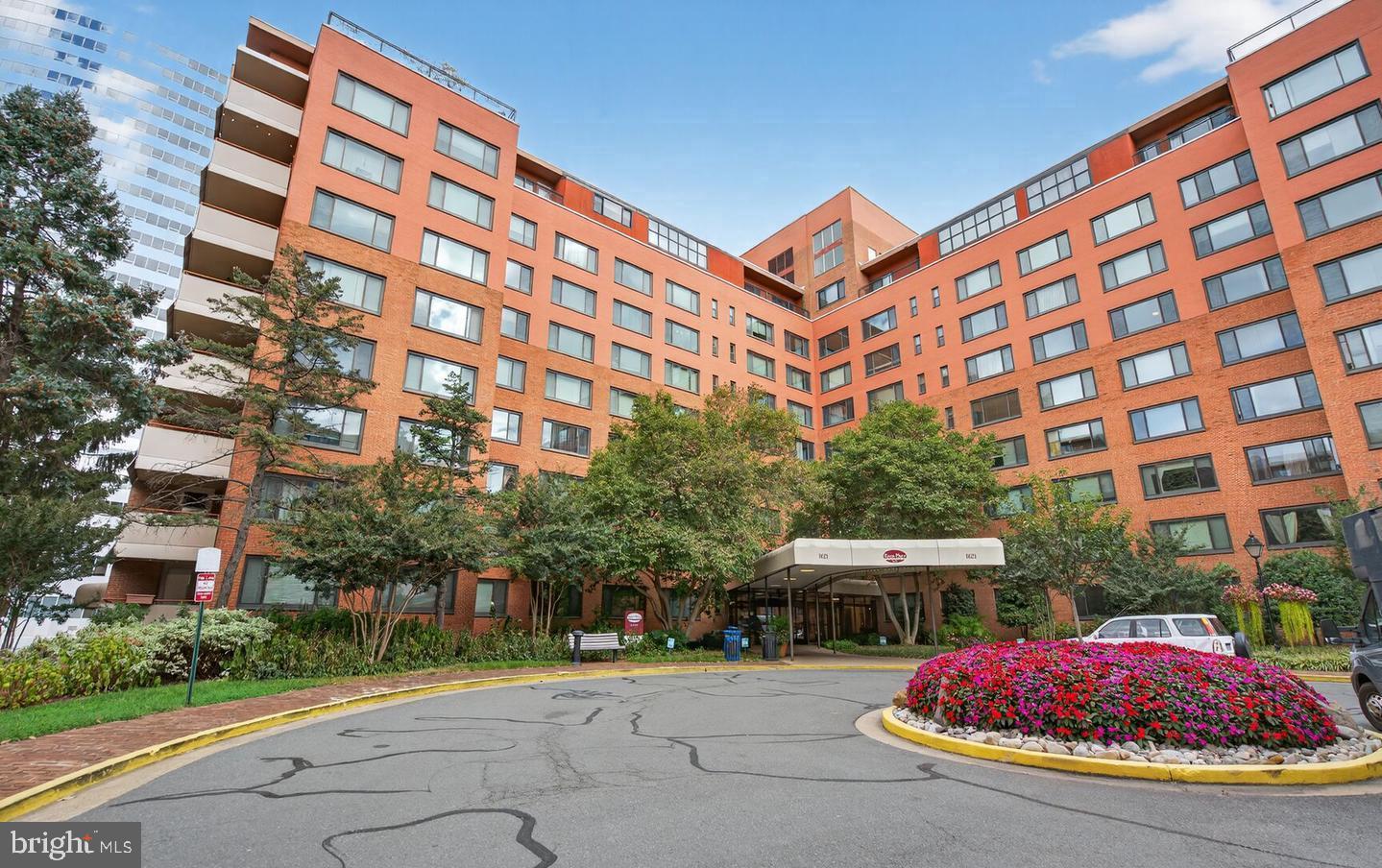 ROSSLYN - Residential