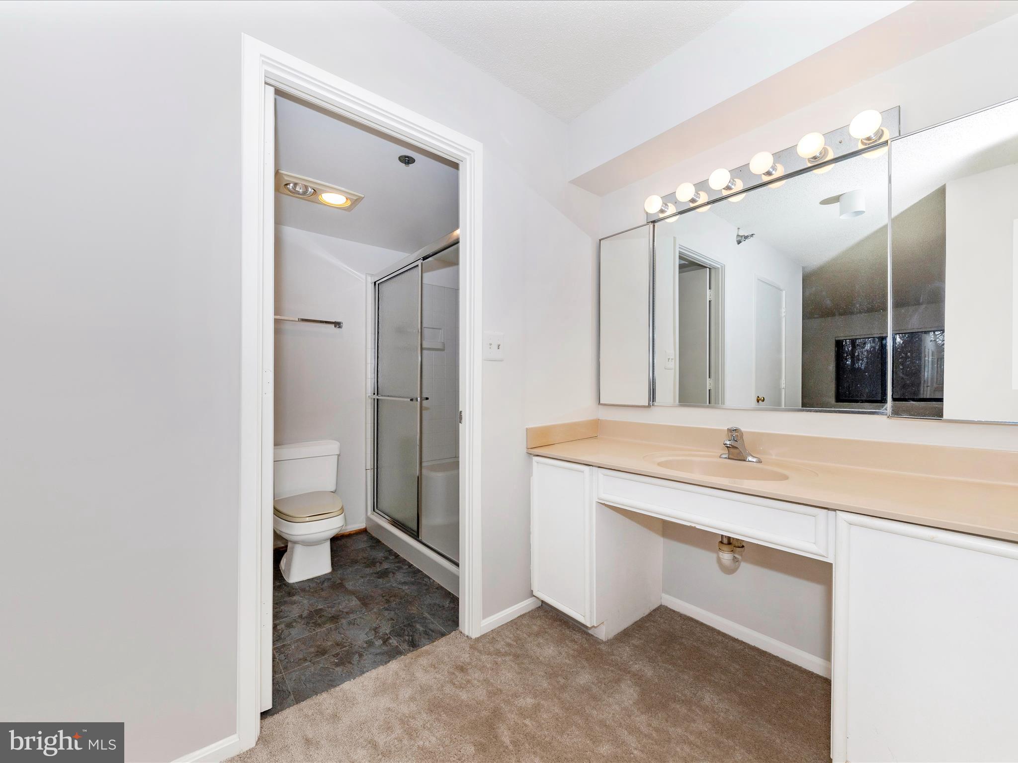 LEISURE WORLD - Residential