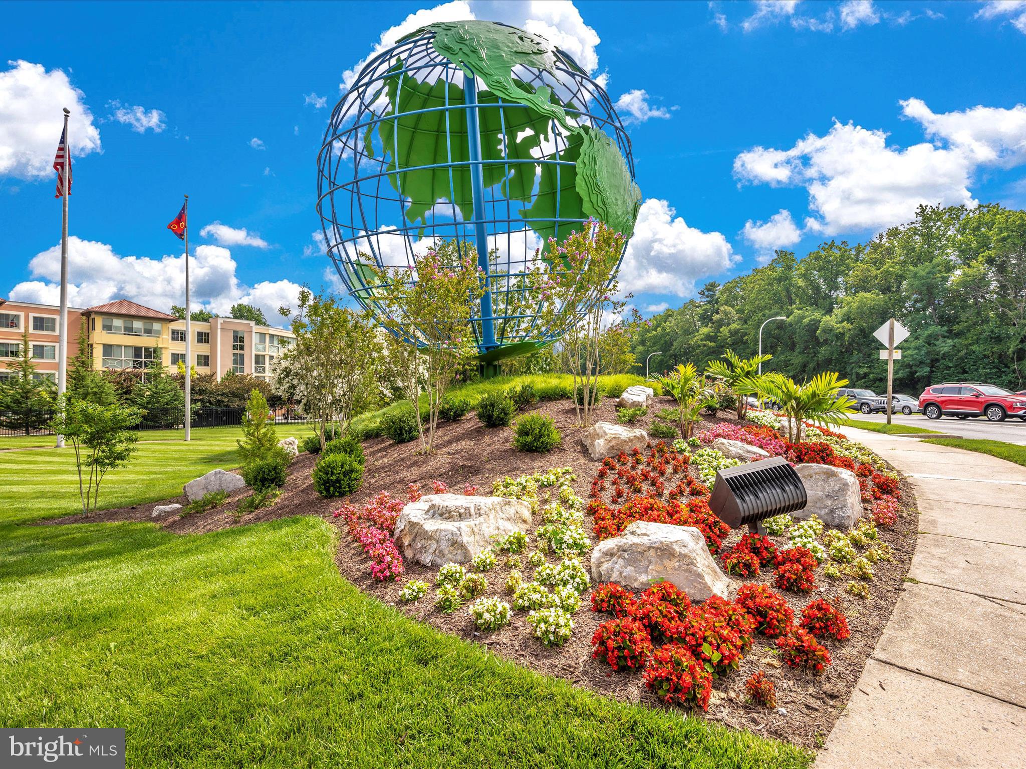 LEISURE WORLD - Residential