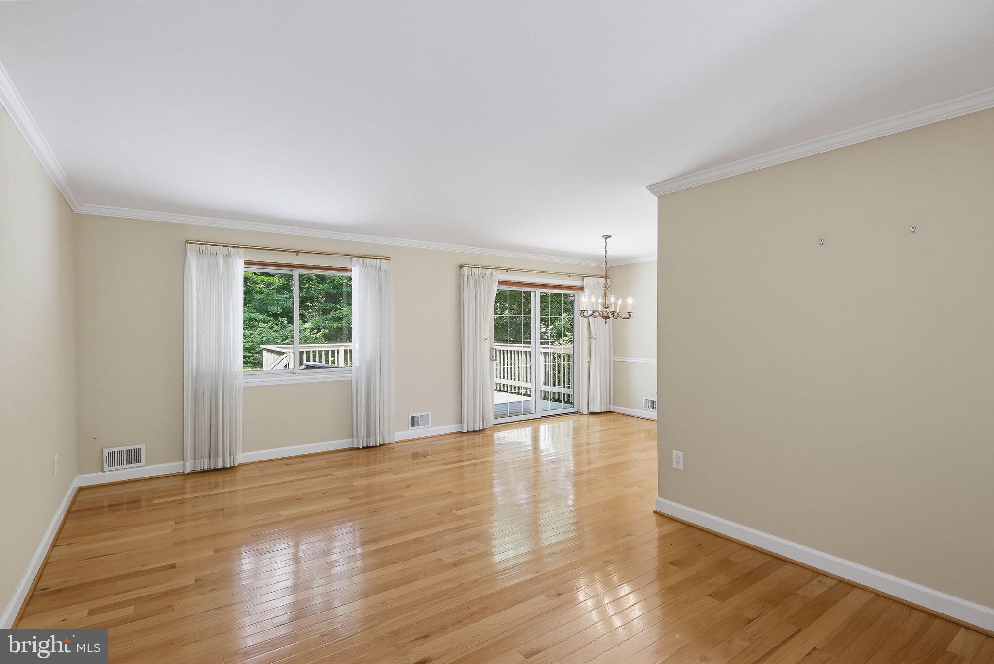 GLENFIELD MANOR - Residential