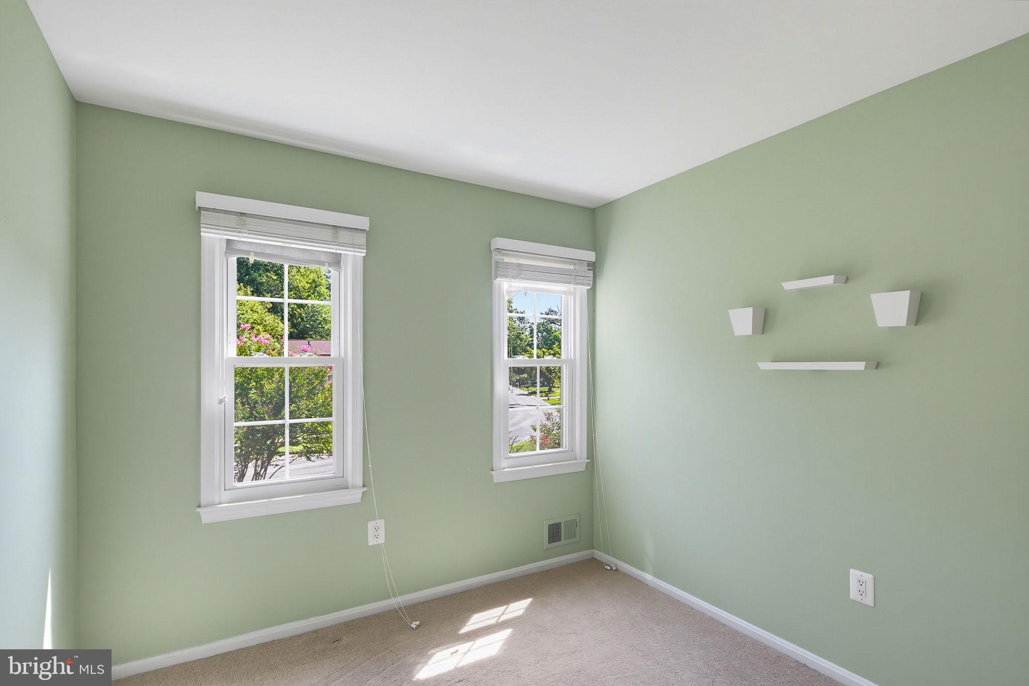 GLENFIELD MANOR - Residential