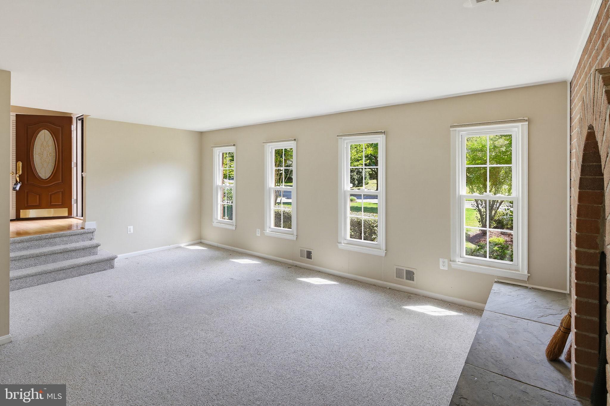 GLENFIELD MANOR - Residential