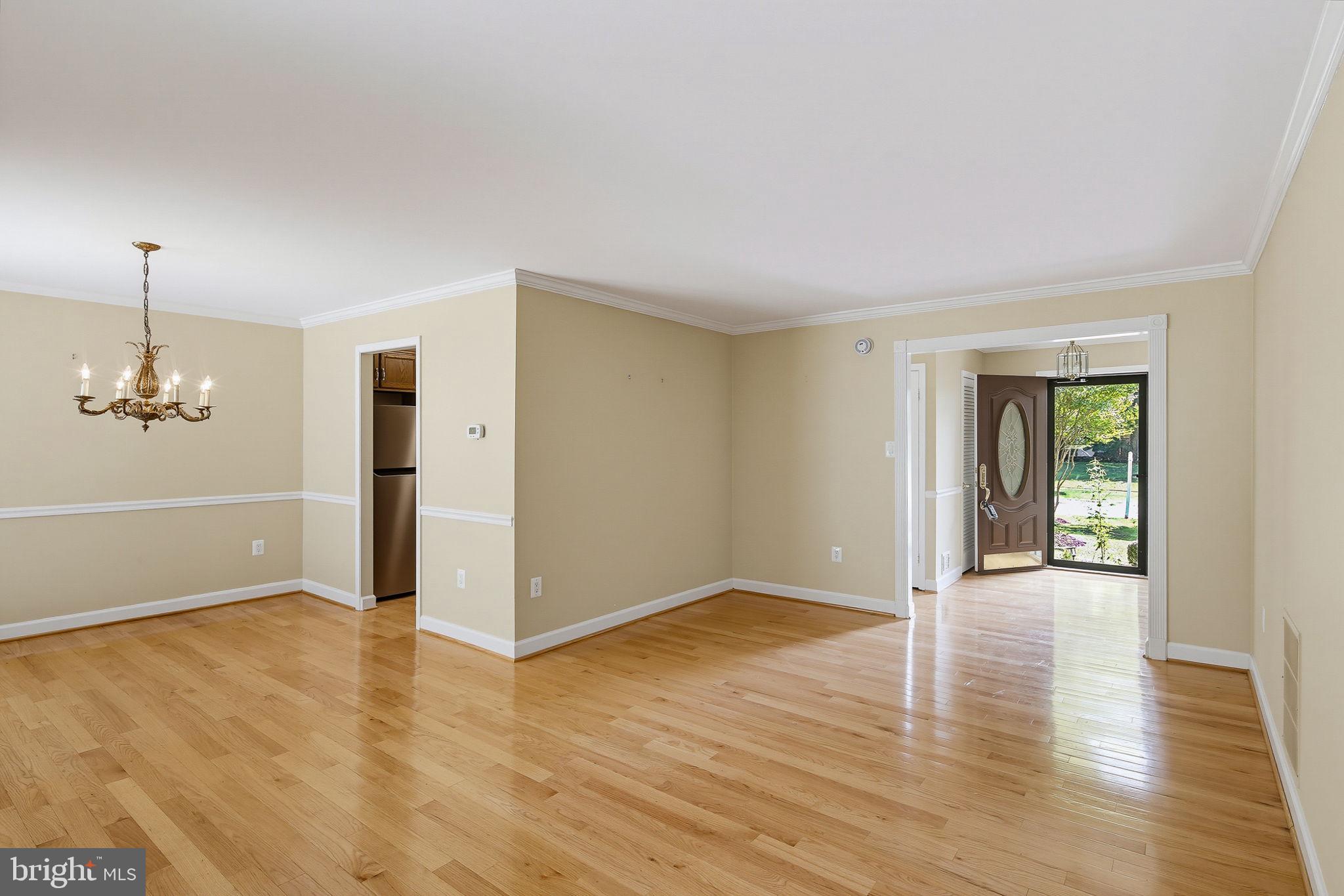GLENFIELD MANOR - Residential