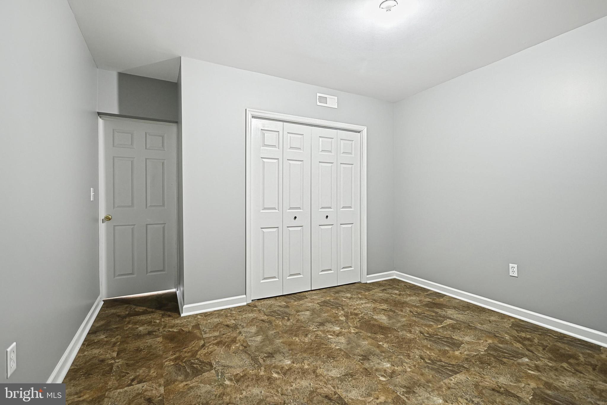 WINDSOR TWP - Residential