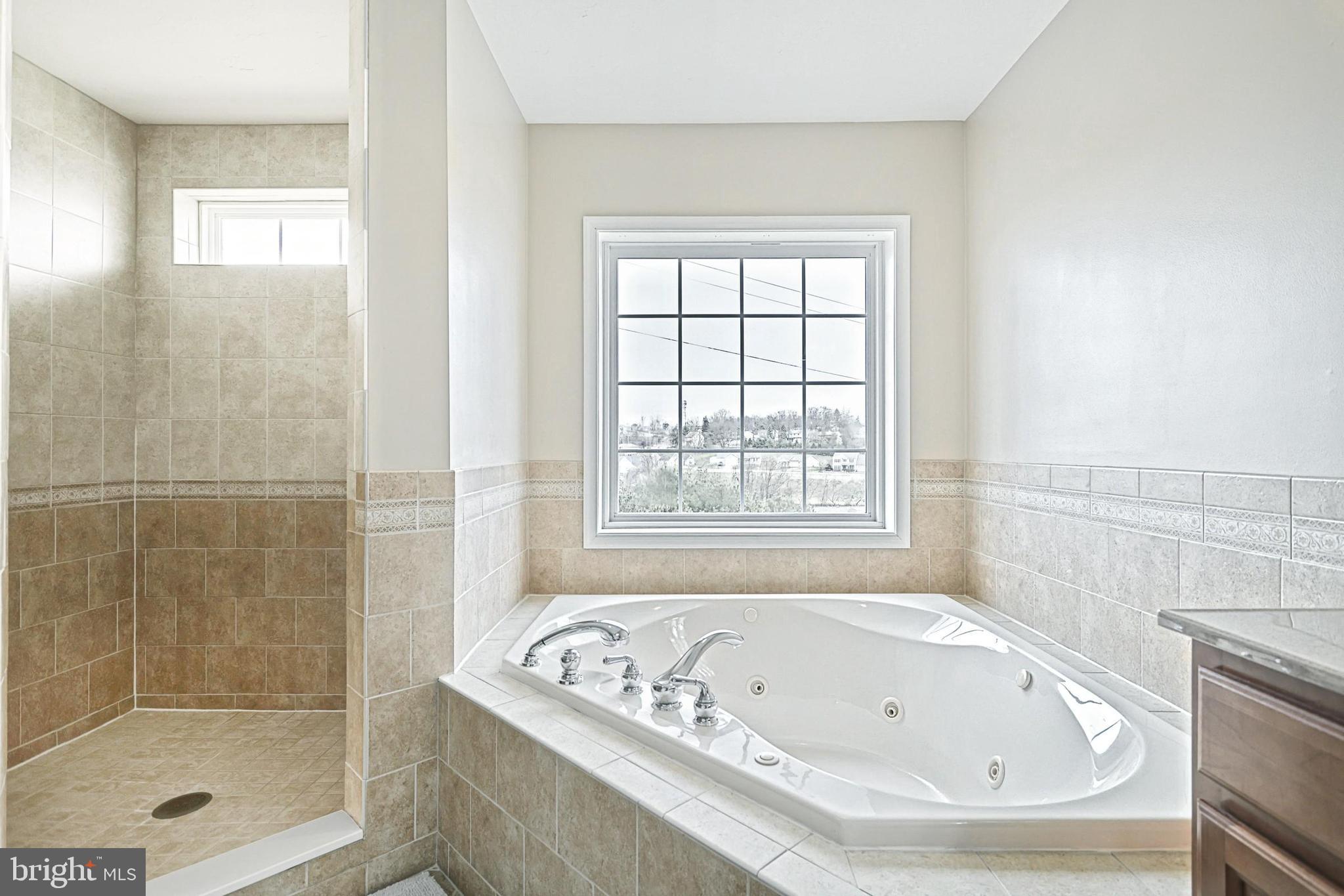 WINDSOR TWP - Residential
