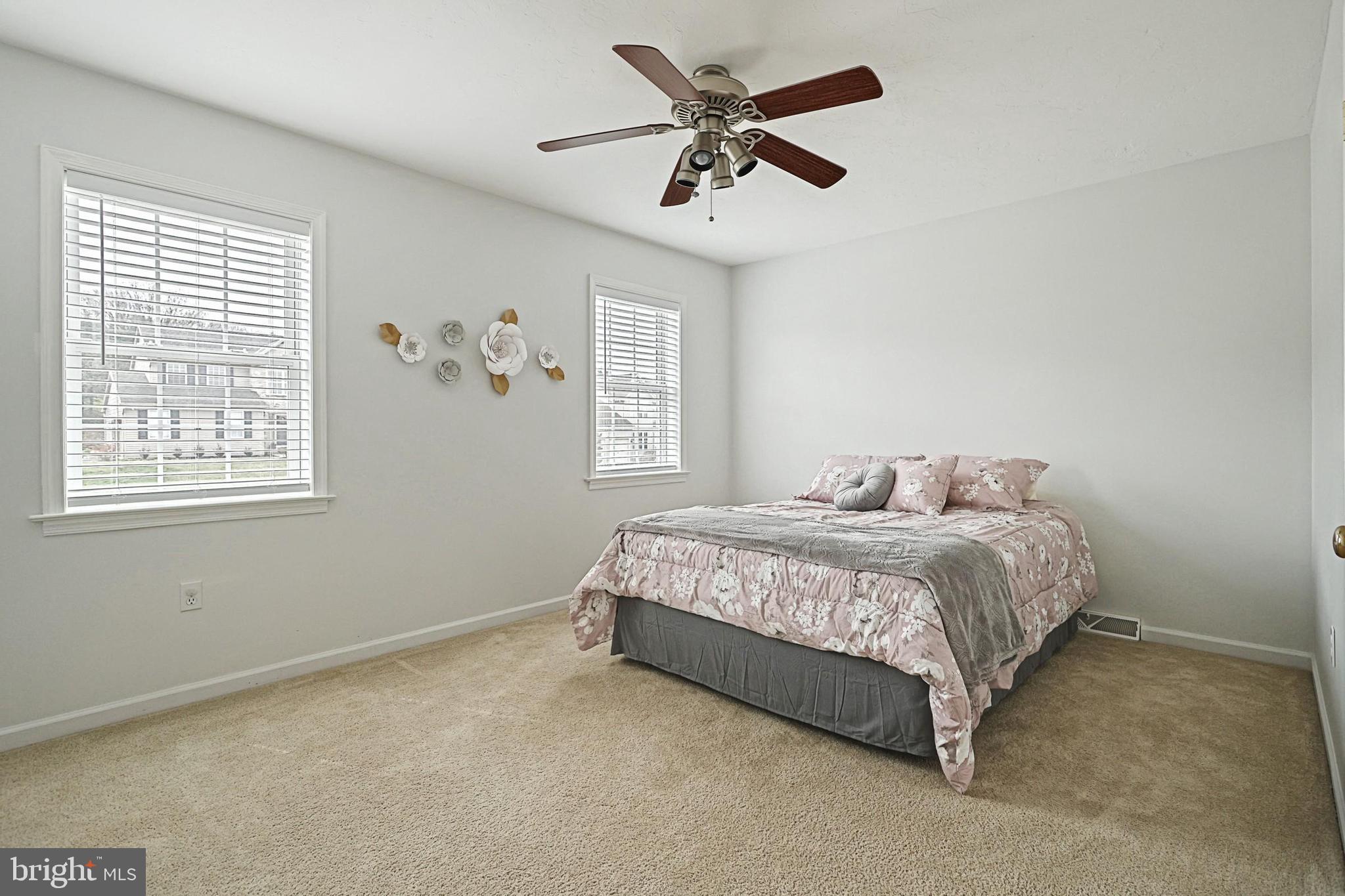 WINDSOR TWP - Residential
