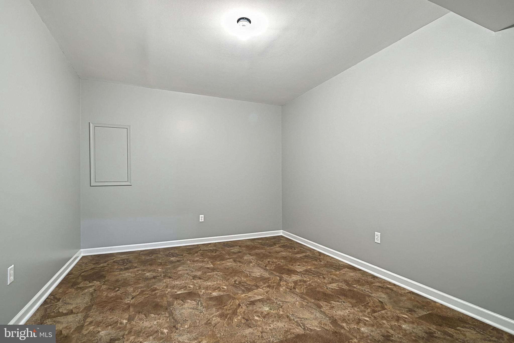 WINDSOR TWP - Residential