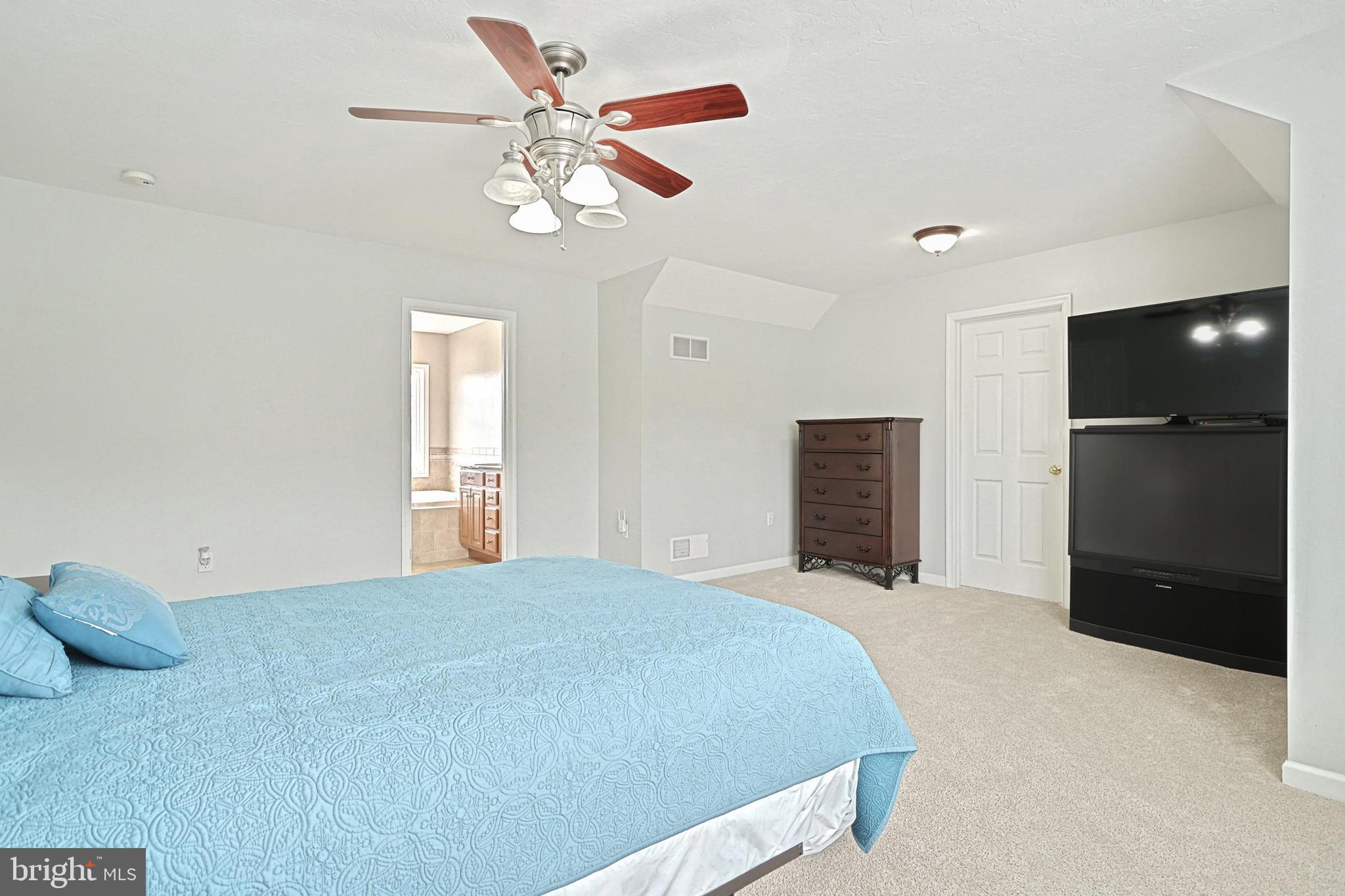 WINDSOR TWP - Residential