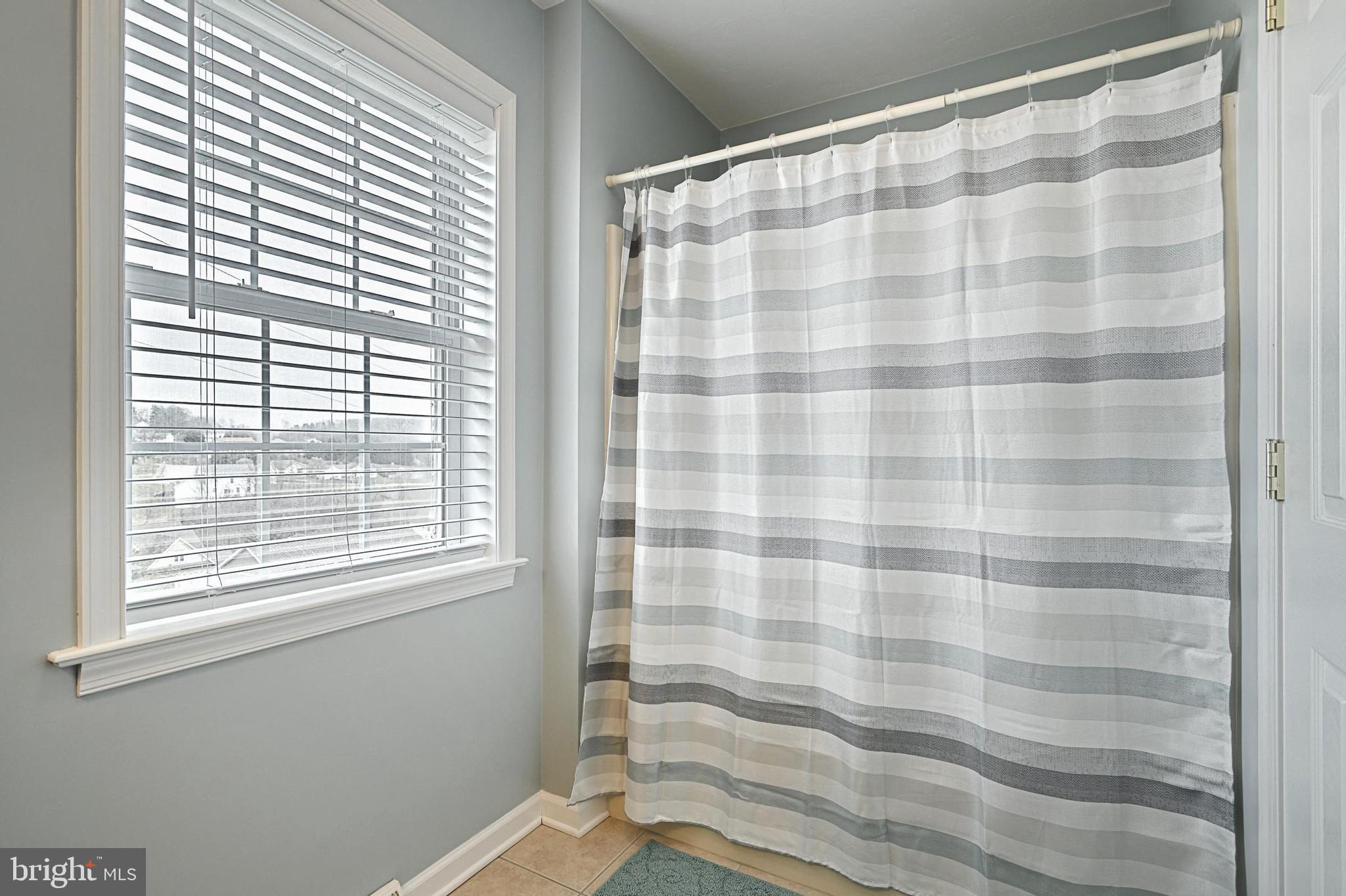 WINDSOR TWP - Residential