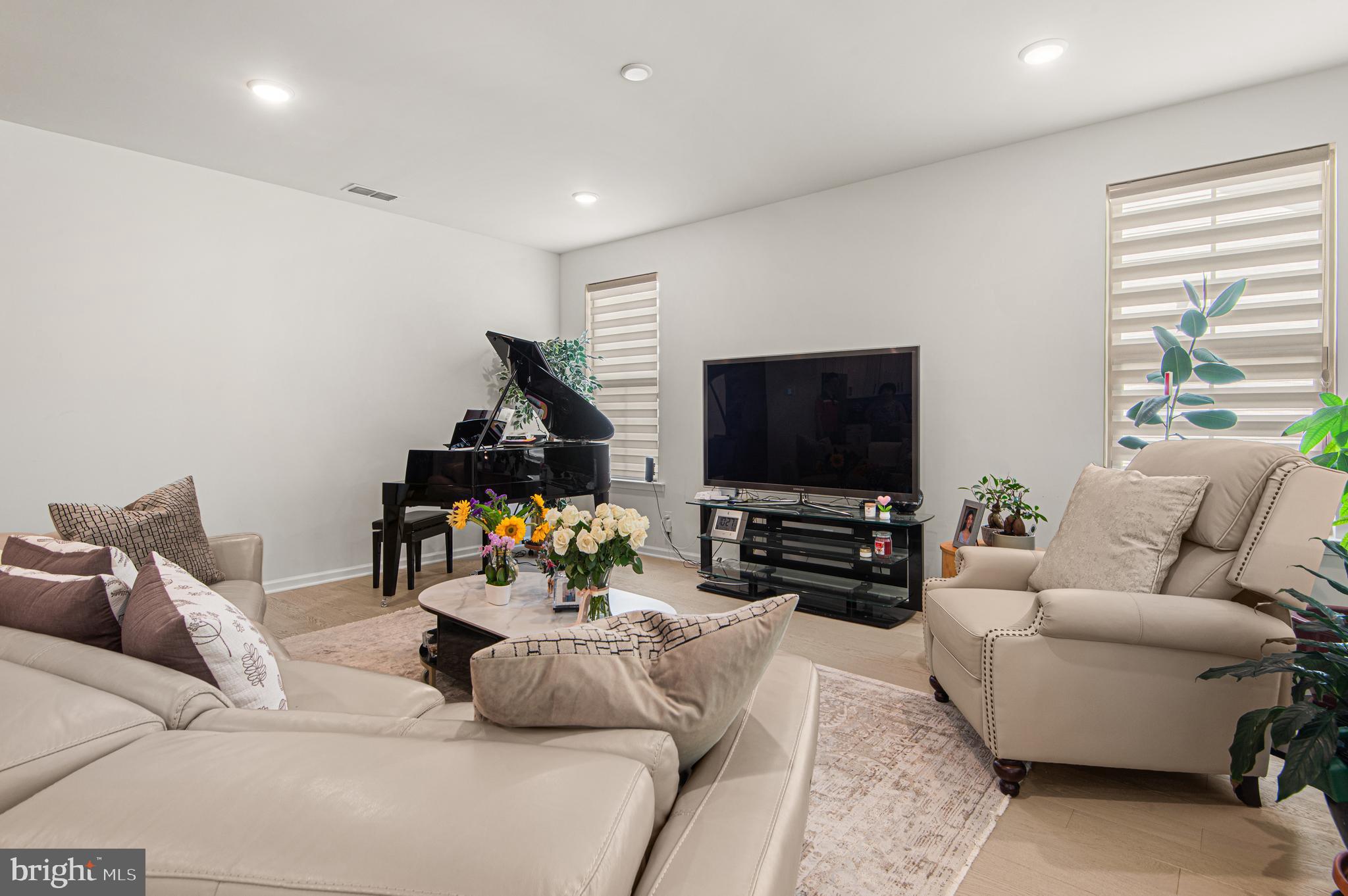 DEL WEBB NORTH PENN - Residential