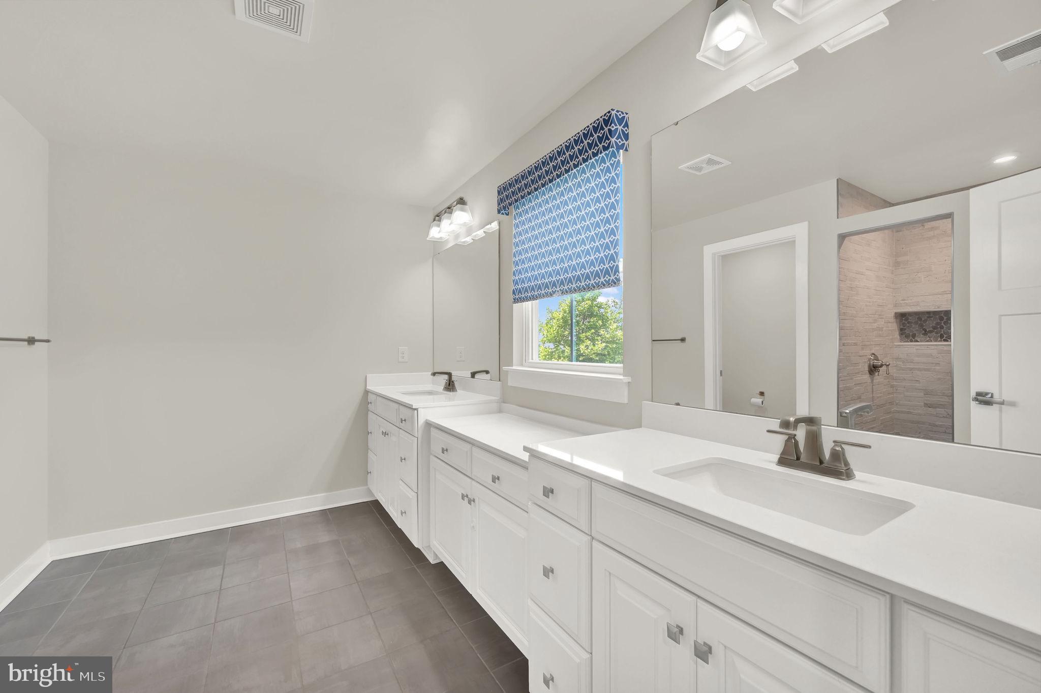 PARKSIDE - Residential