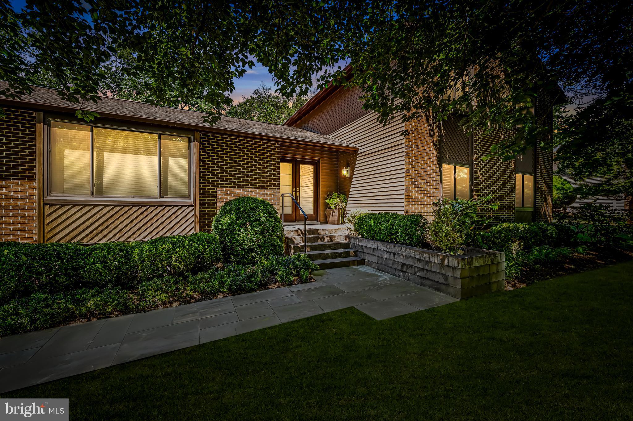 VELVET HILLS - Residential